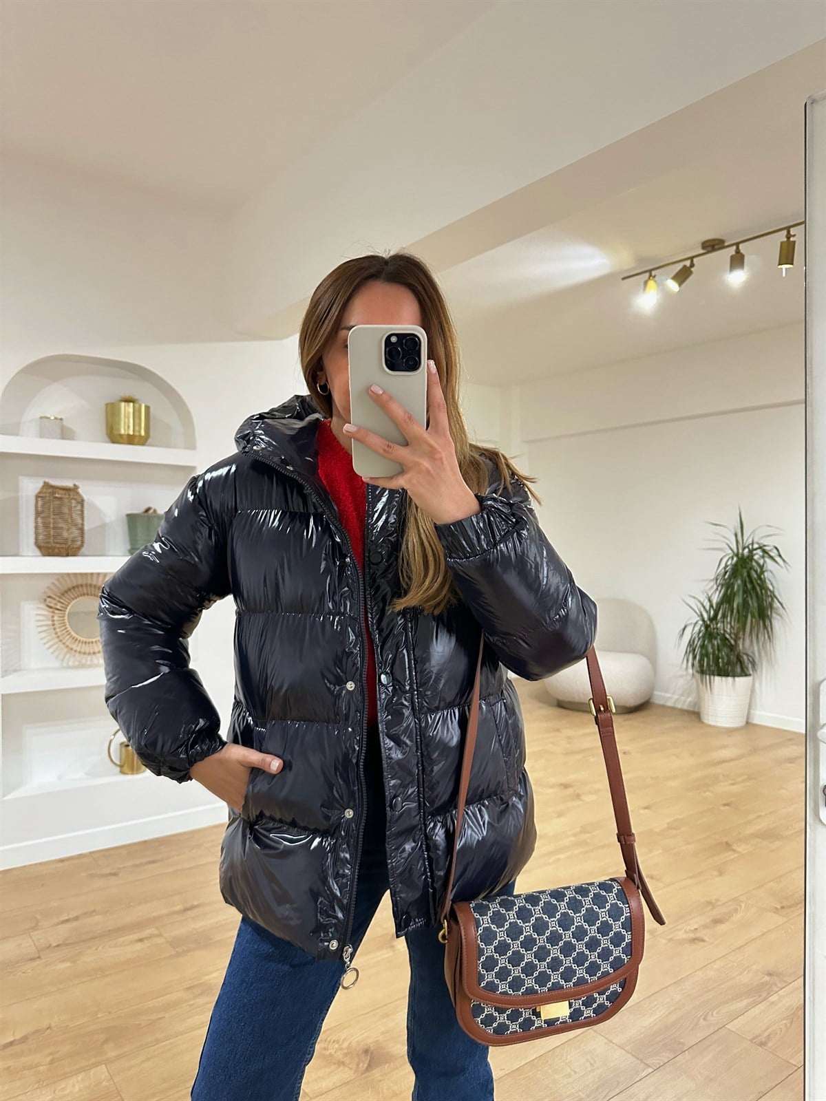 KOYU LACİVERT ASTARLI PARLAK ŞİŞME MONT