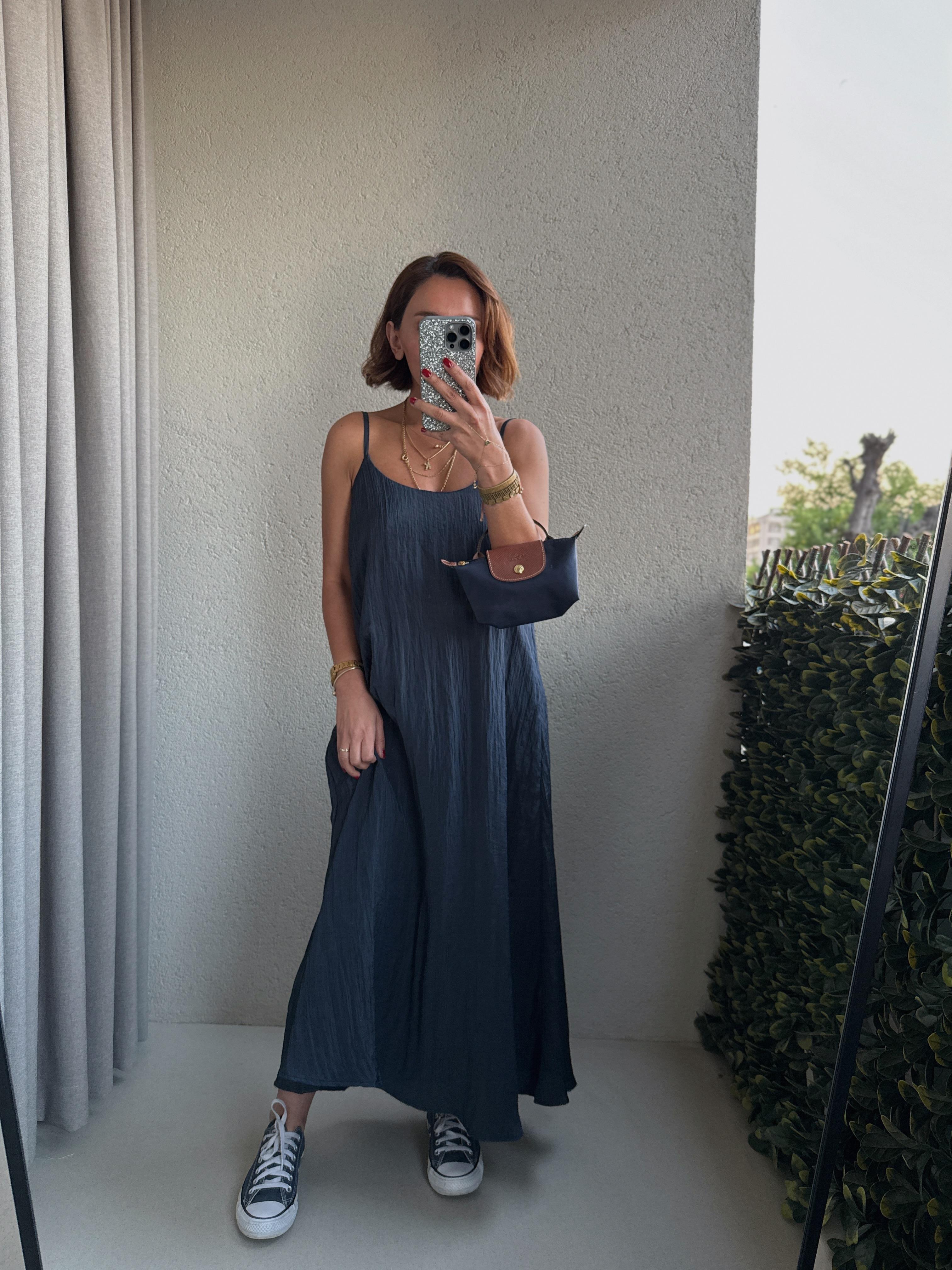 Low 8203 Askılı Kırışık Lacivert Elbise