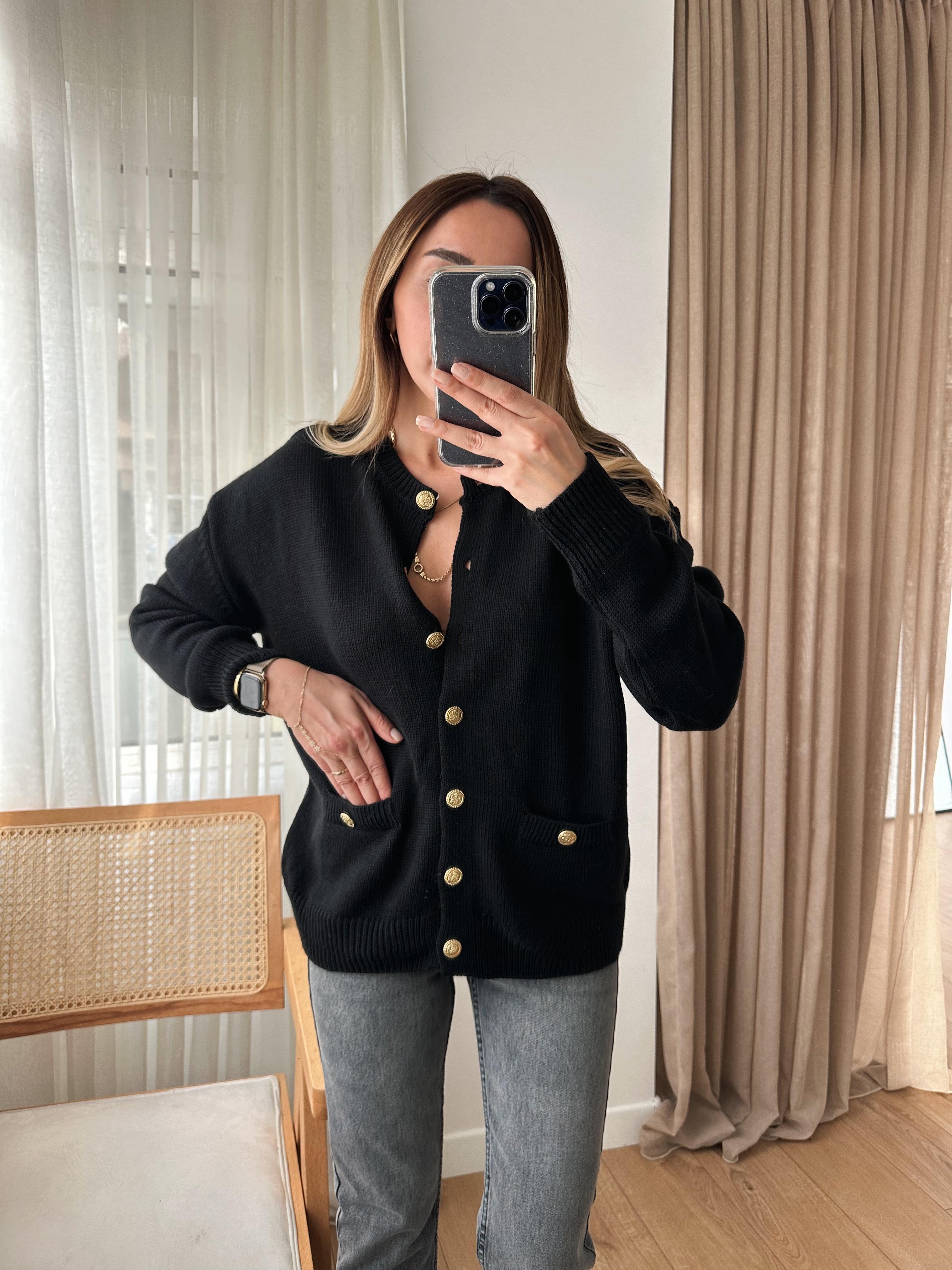 MD SİYAH  GOLD DÜĞMELİ HIRKA