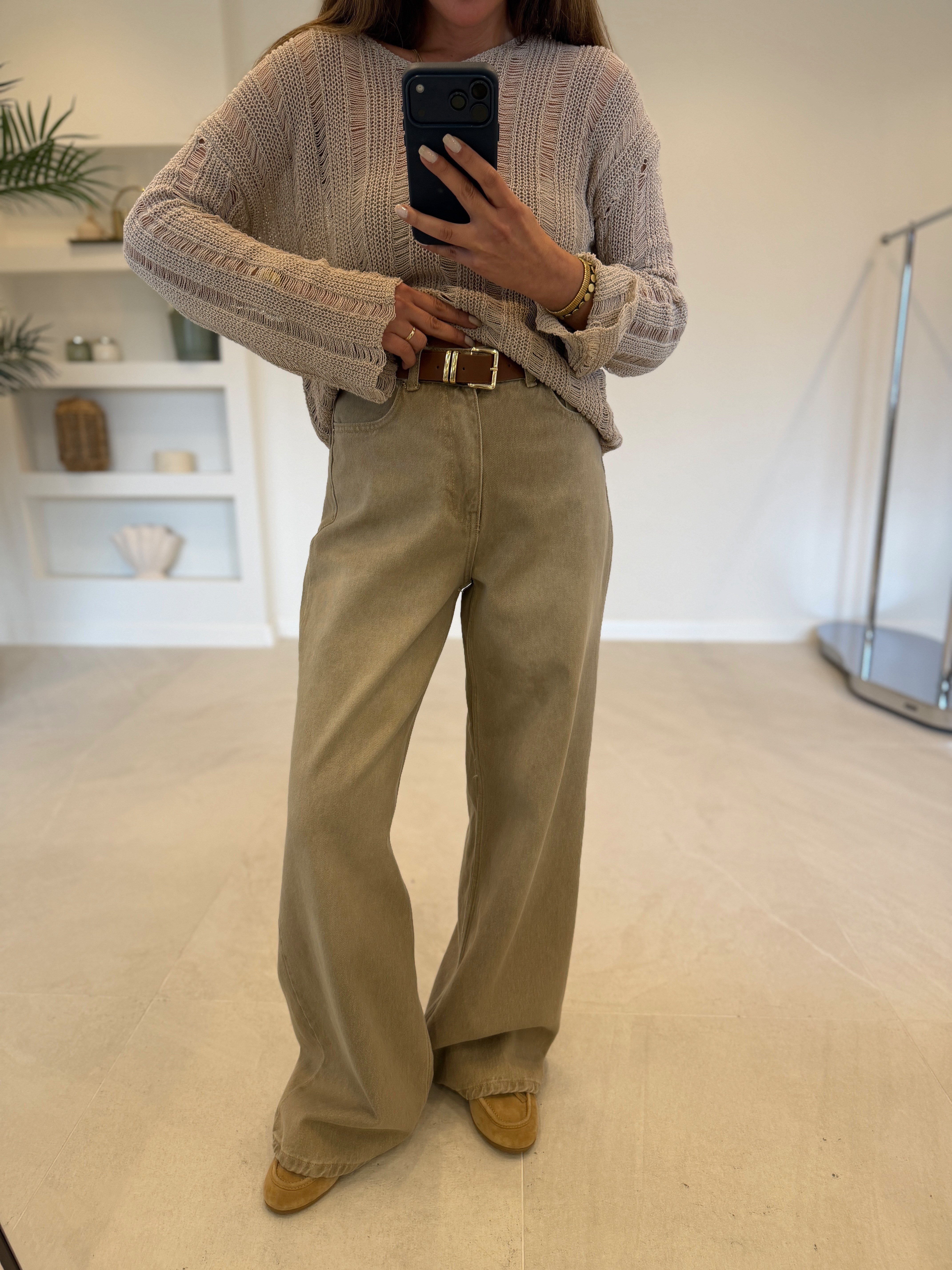 1021 Kemerli Bej Pantolon