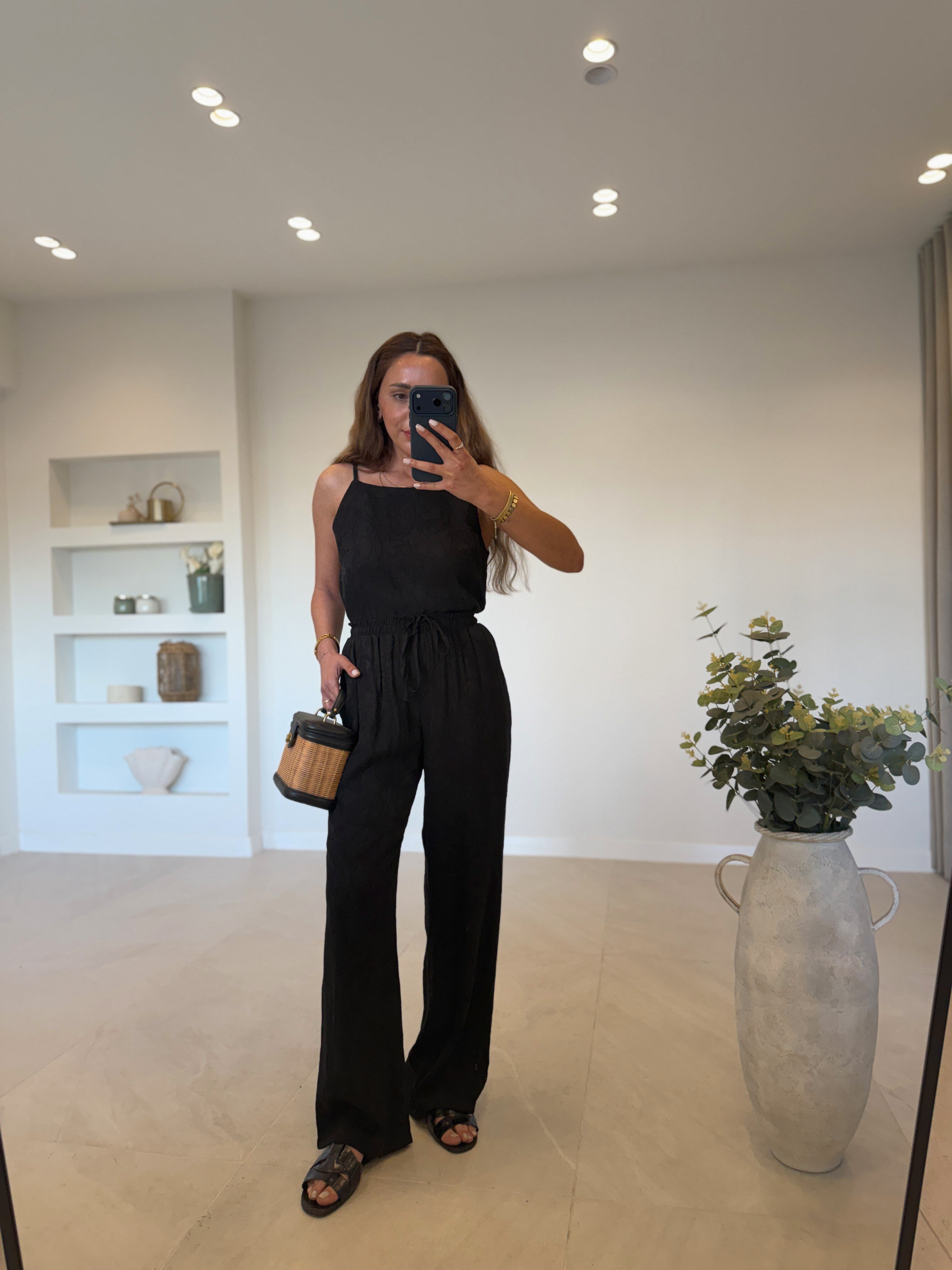 7341 Siyah Jakarlı Bluz Pantolon Takım
