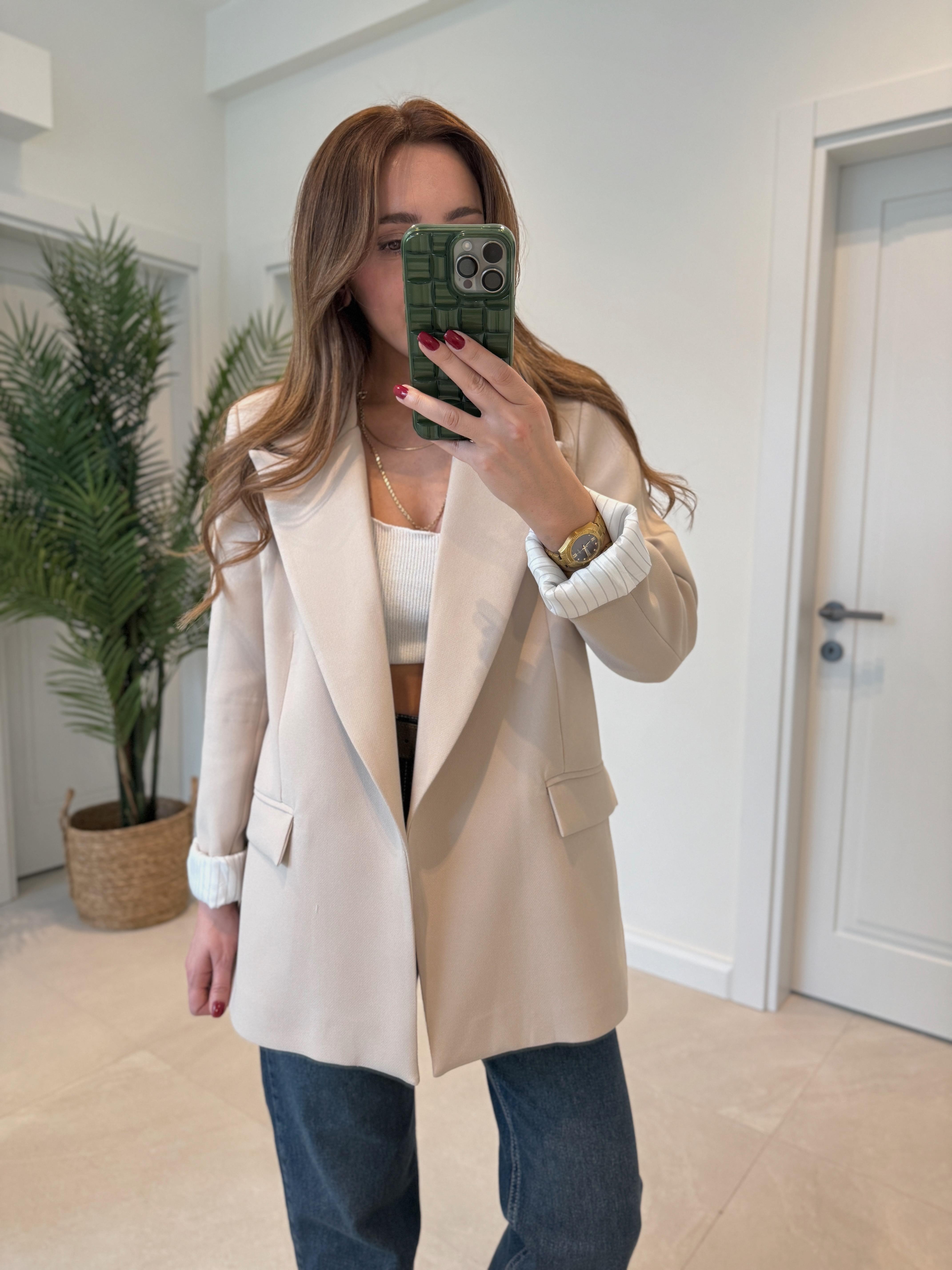 9134 Bej Kolu Katlamalı Astarlı Blazer Ceket