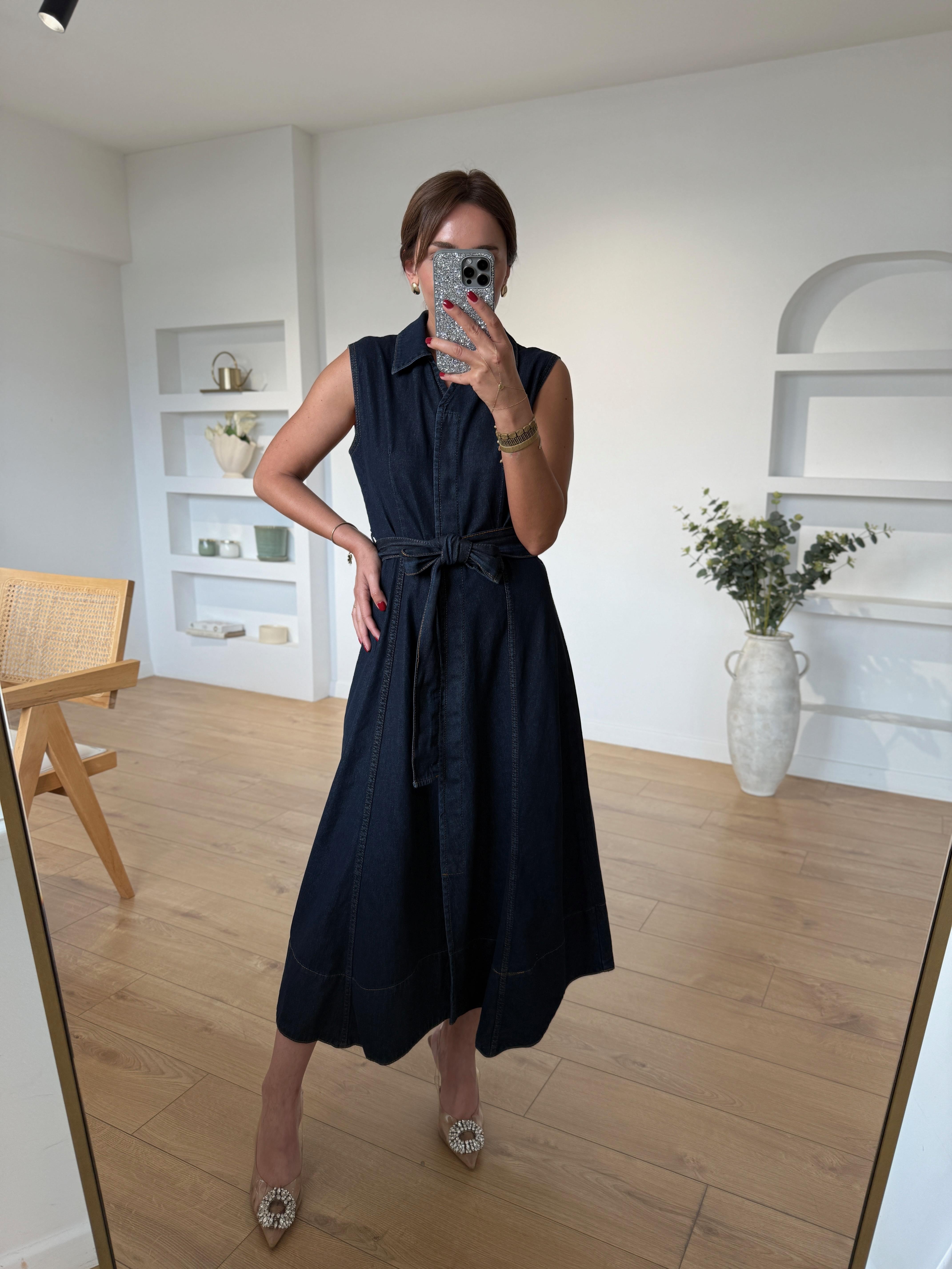 947 Sıfır Kol Kuşaklı Denim Elbise