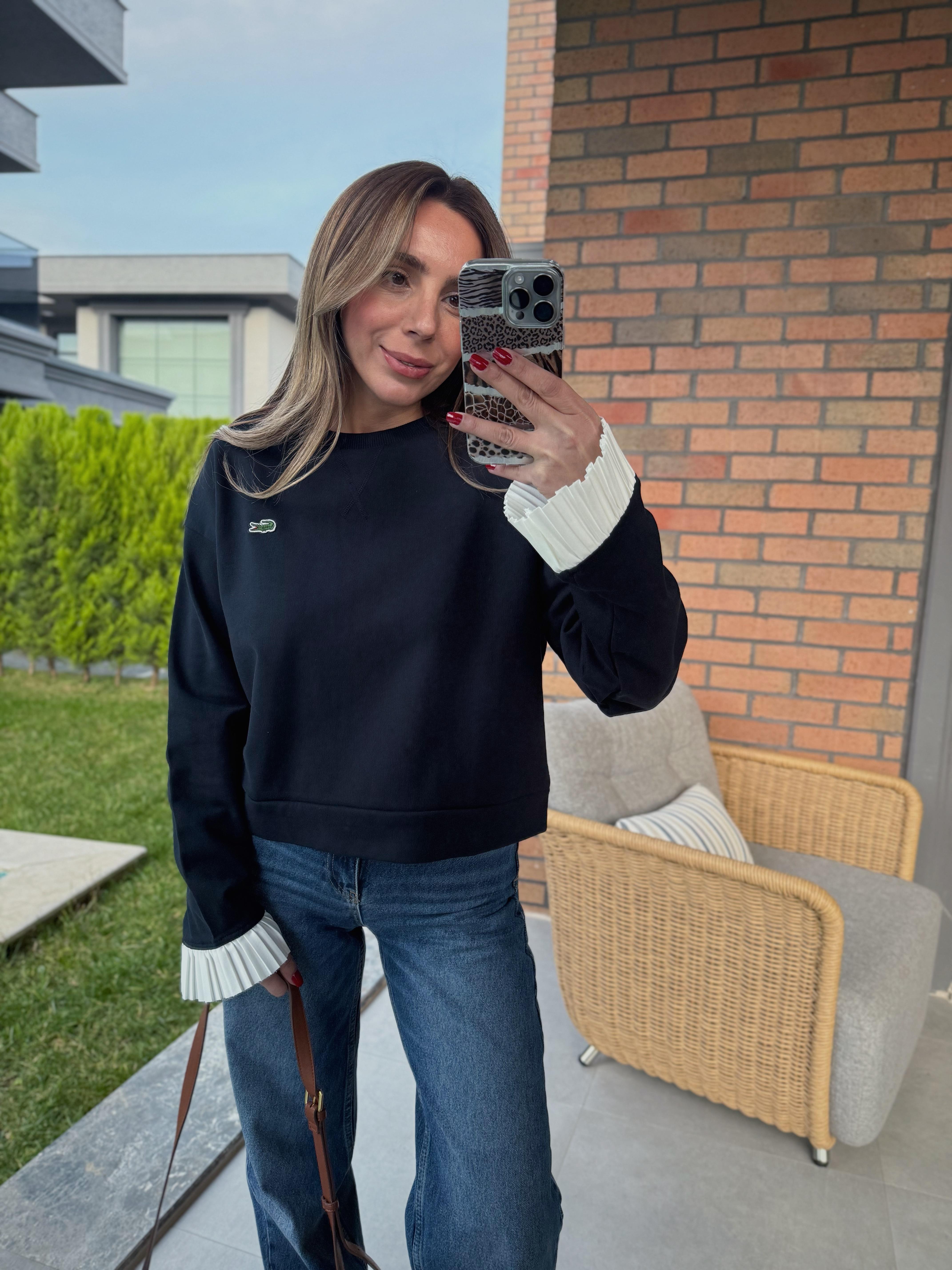 Anna Muadil Kolları Pileli Koyu Lacivert Sweatshirt 
