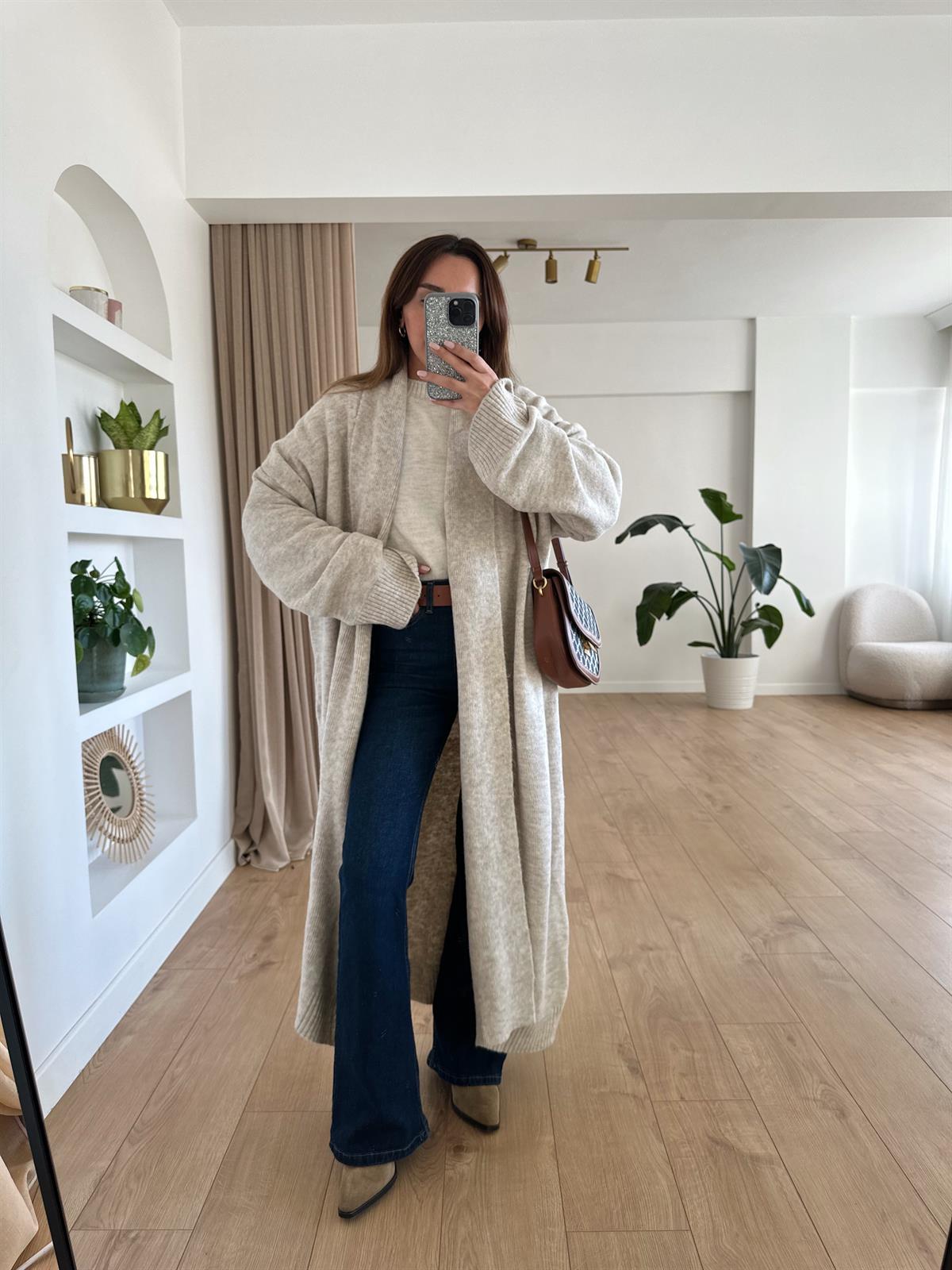 BEJ ŞAL YAKA OVERSIZE UZUN HIRKA