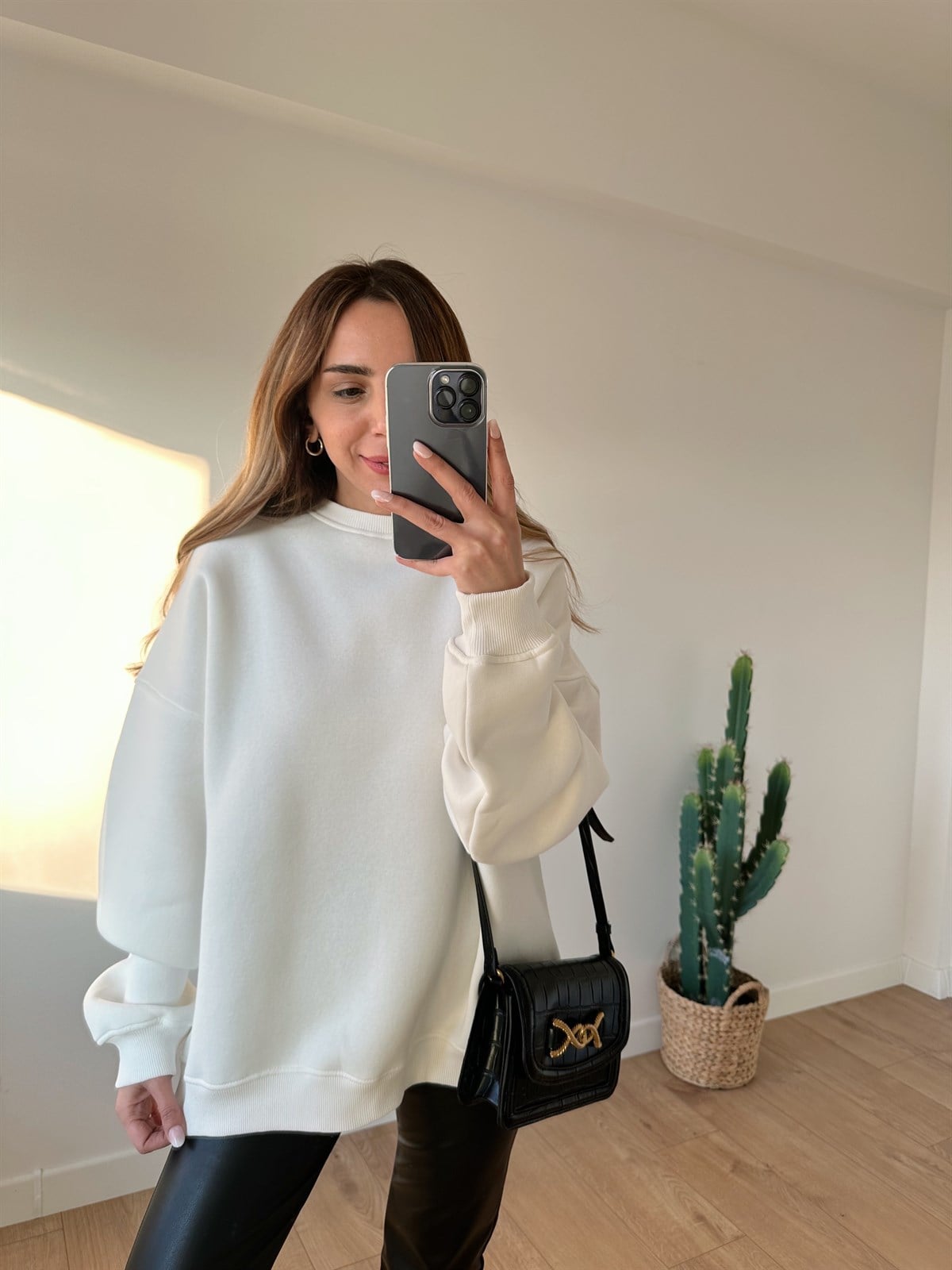 BEYAZ KALIN OVERSİZE SWEAT