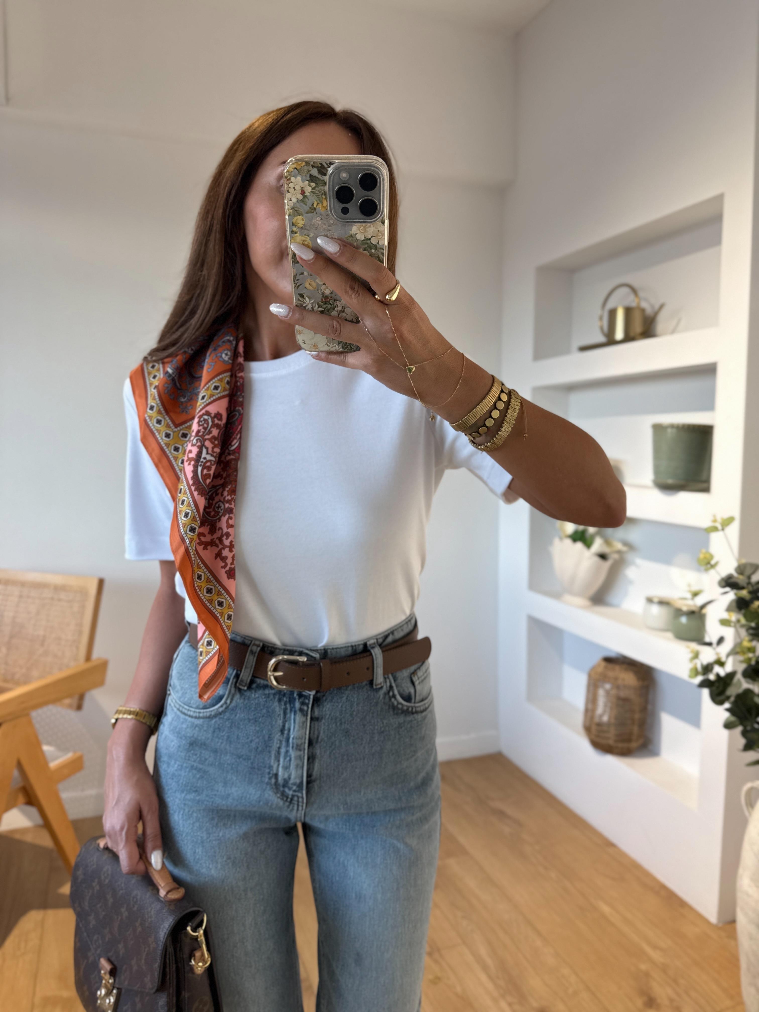 Dilvin 31763 Bisiklet Yaka Beyaz Tişört