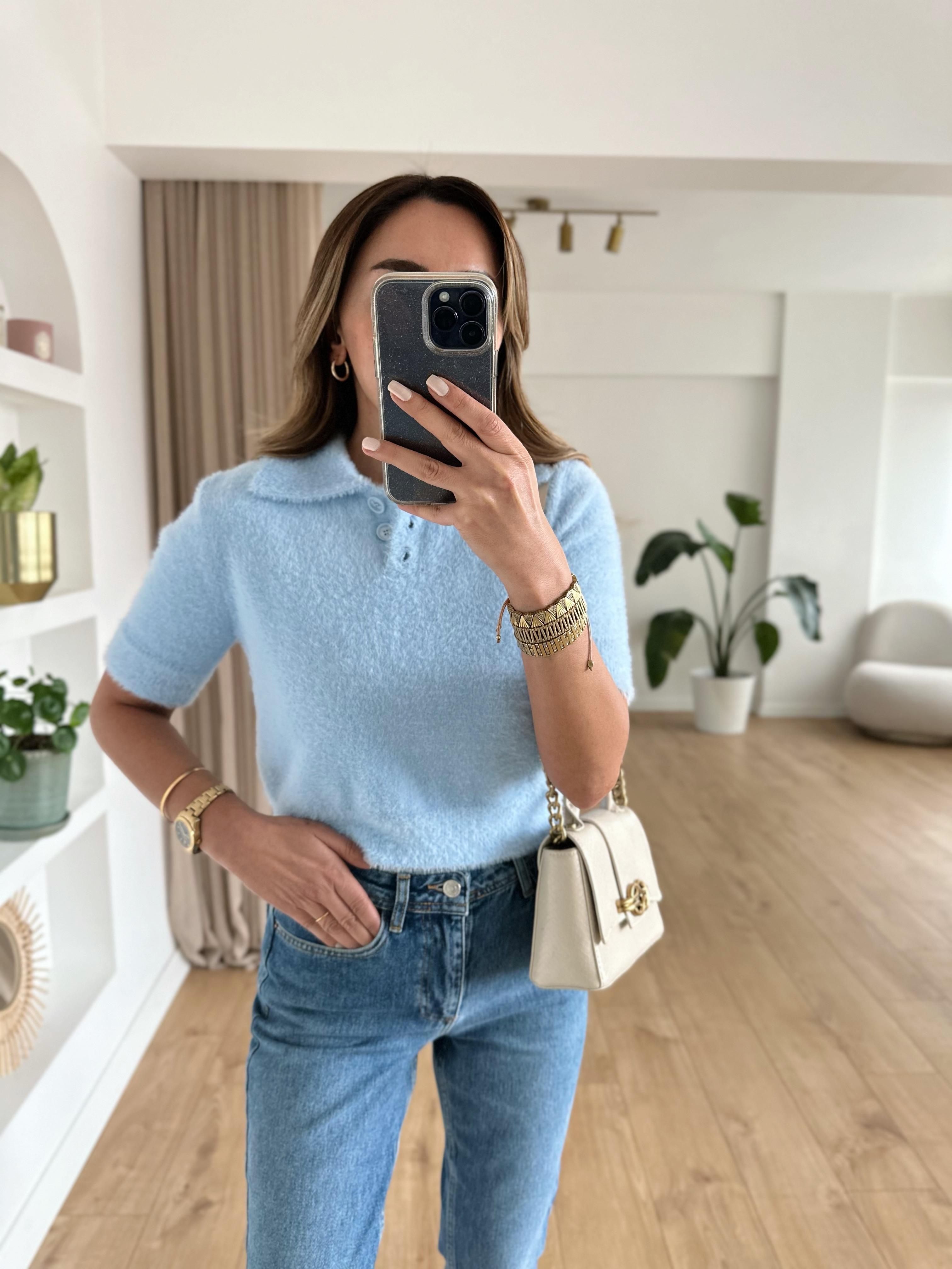 DİLVİN MAVİ POLO YAKA YUMUŞAK DOKULU CROP KAZAK 