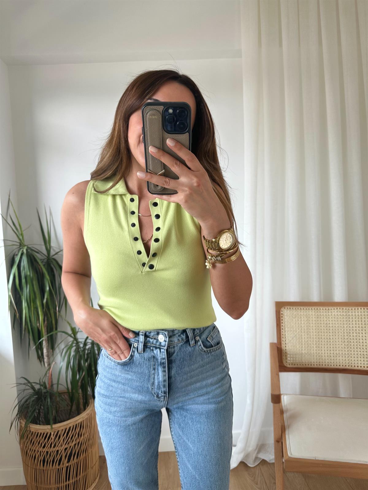 DİLVİN YEŞİL POLO YAKA KOLSUZ TRİKO