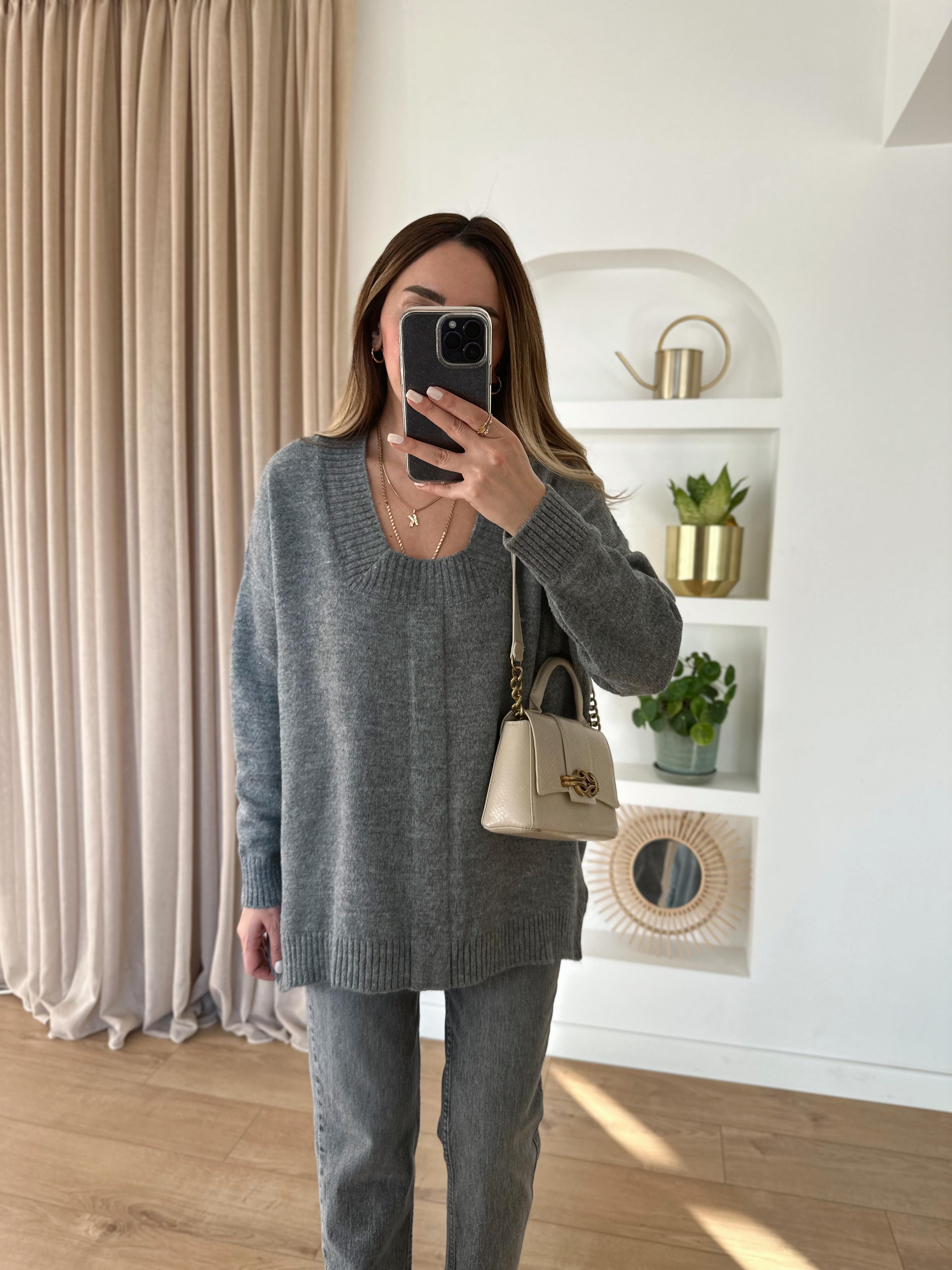 FÜME GENİŞ YAKA OVERSIZE GRİ KAZAK