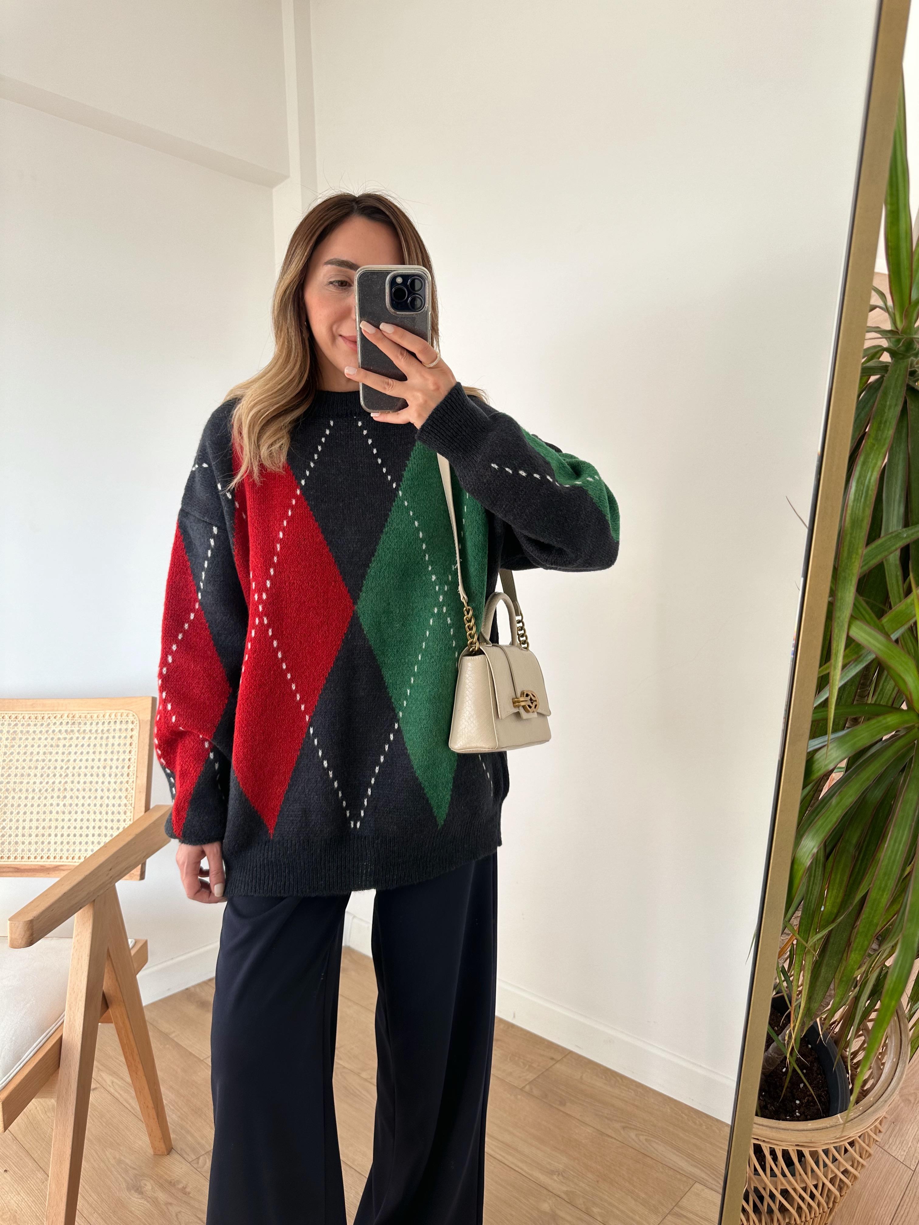 KIRMIZI YEŞİL KIRMIZI LACİVERT BAKLAVA DESENLİ  OVERSIZE KALIN  KAZAK