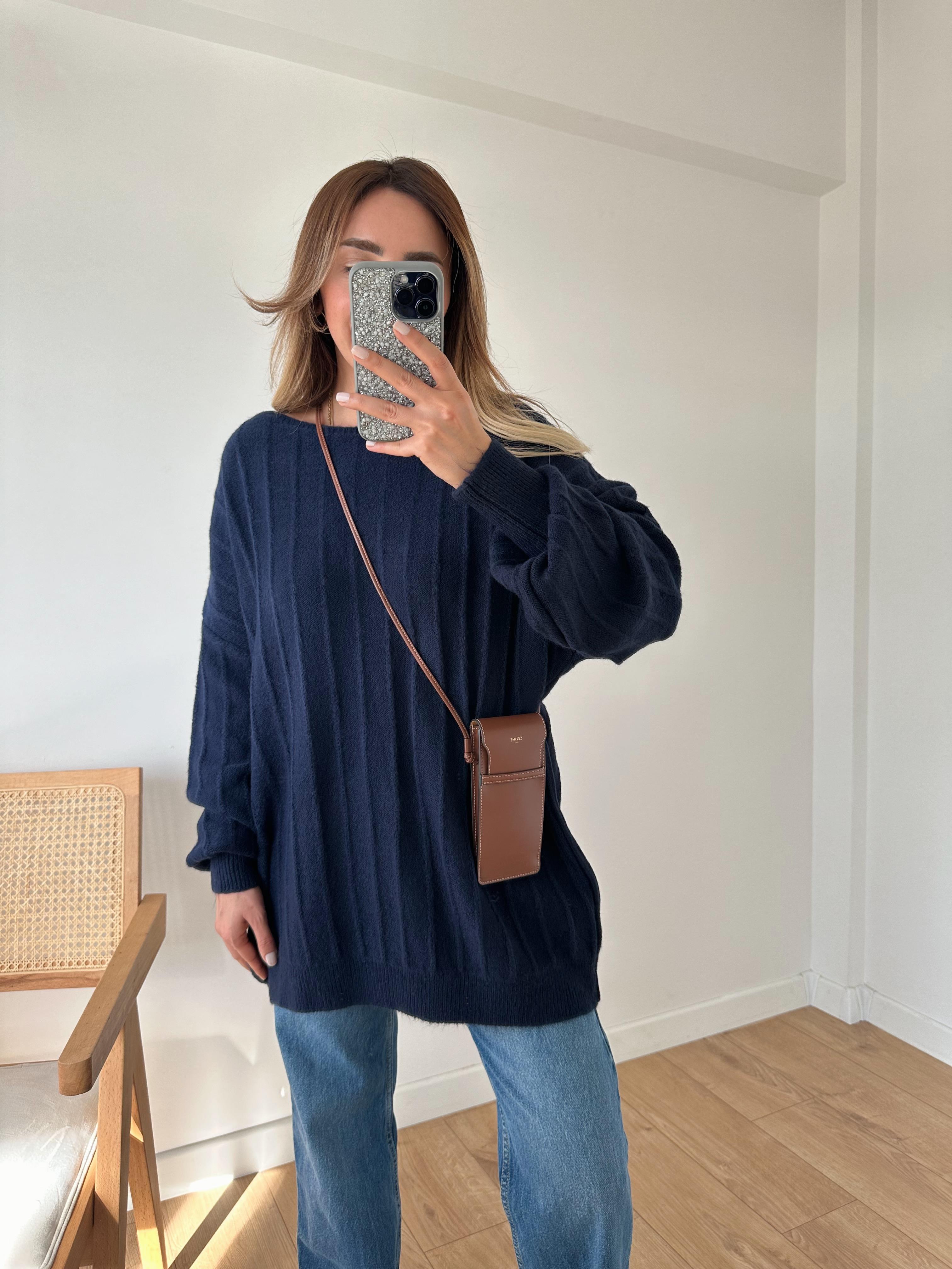 LACİVERT KAYIK YAKA FİTİLLİ OVERSIZE KAZAK