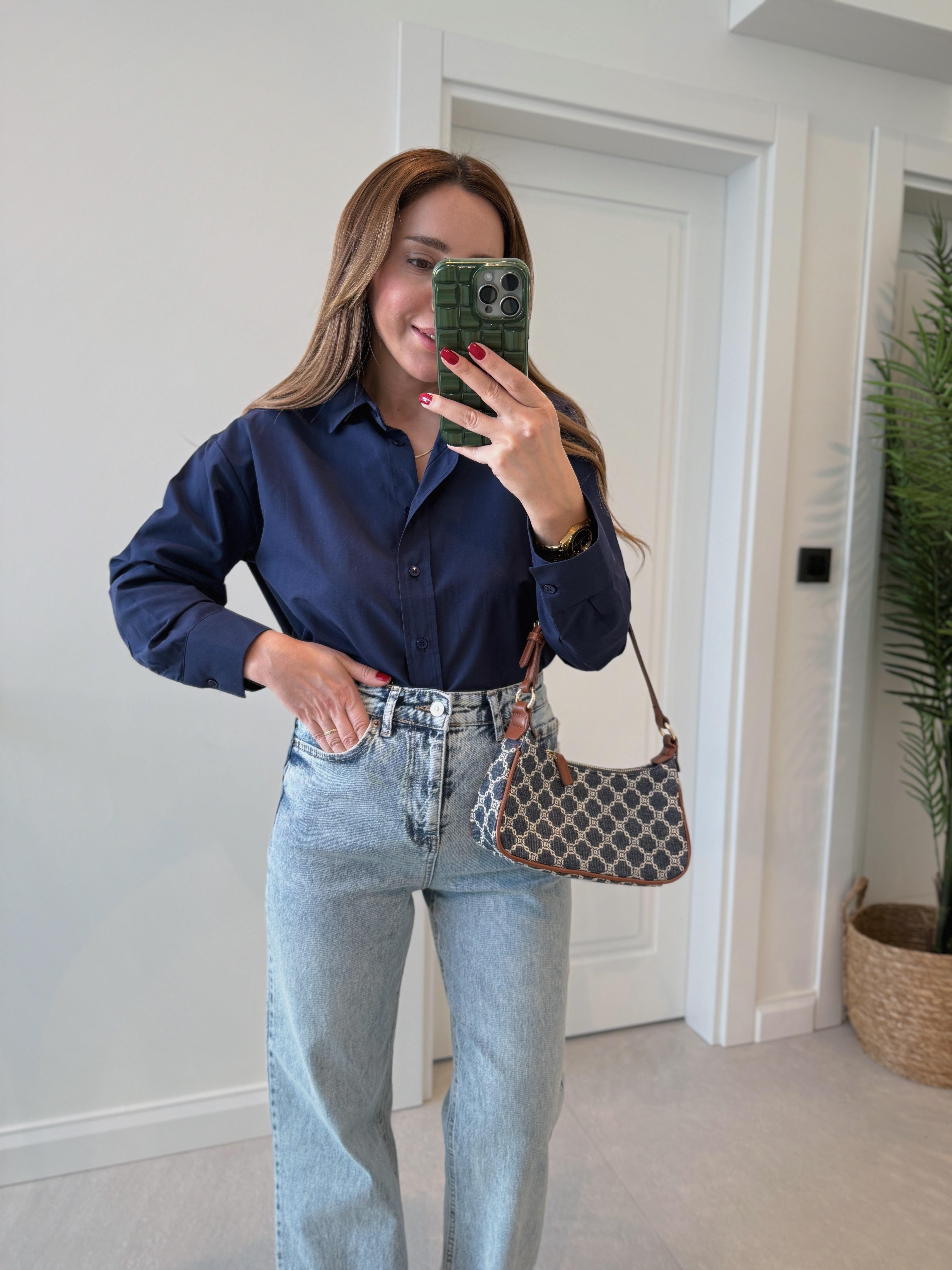 Low 3005 Koyu Lacivert Poplin Gömlek