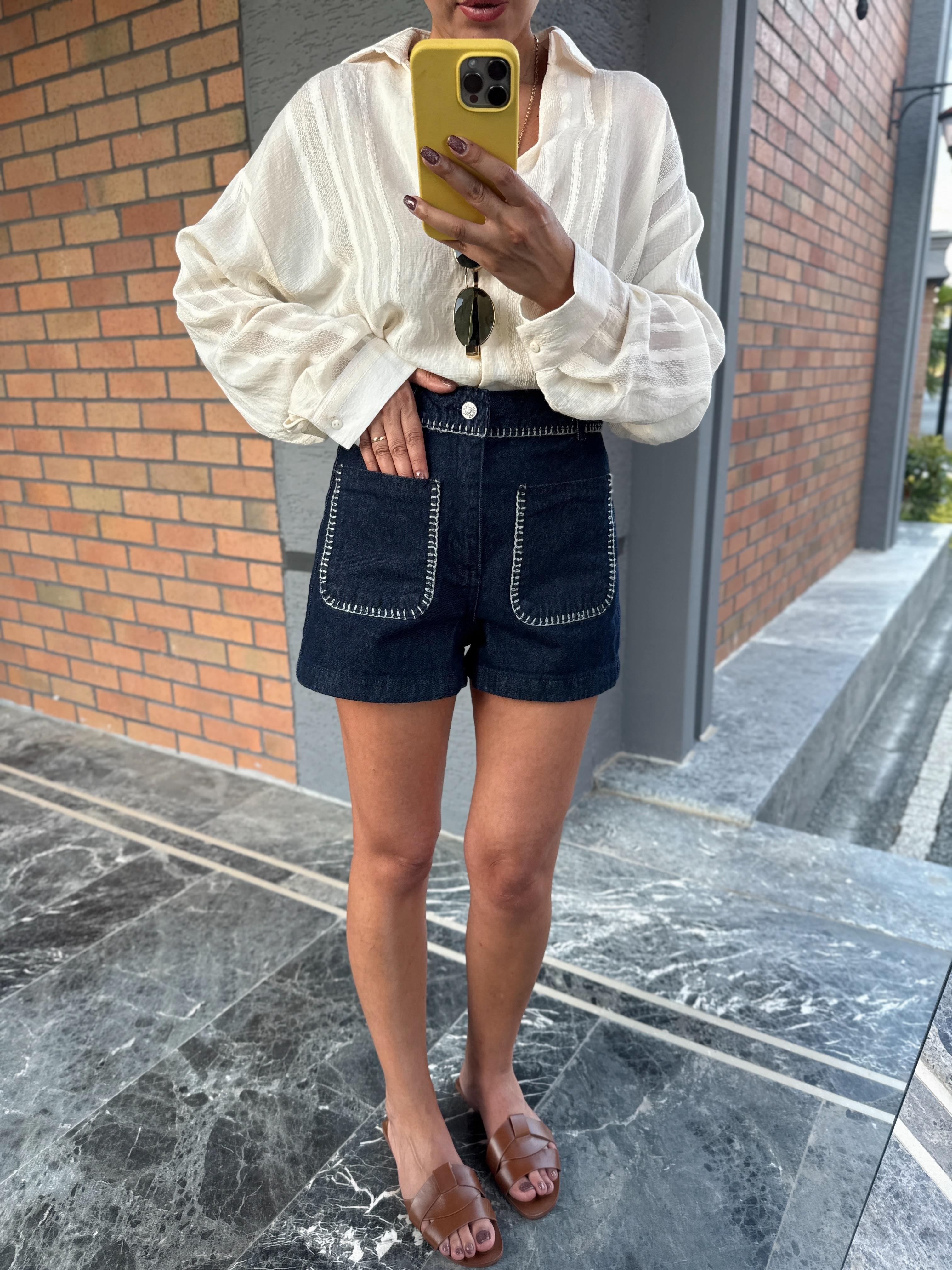 Low Lacivert Dikiş Detaylı Denim Şort