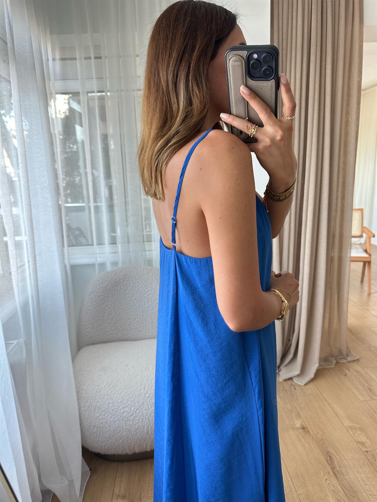 Mandy Saks Askıları Ayarlanabilir Tensel Elbise · 6