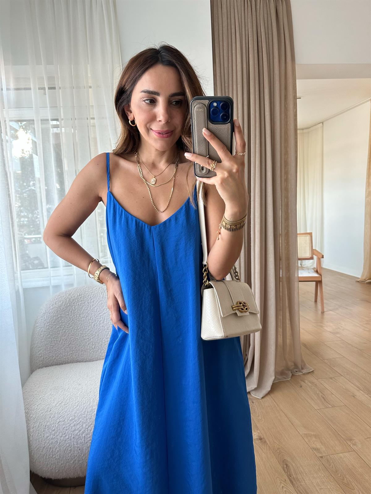 Mandy Saks Askıları Ayarlanabilir Tensel Elbise · 3