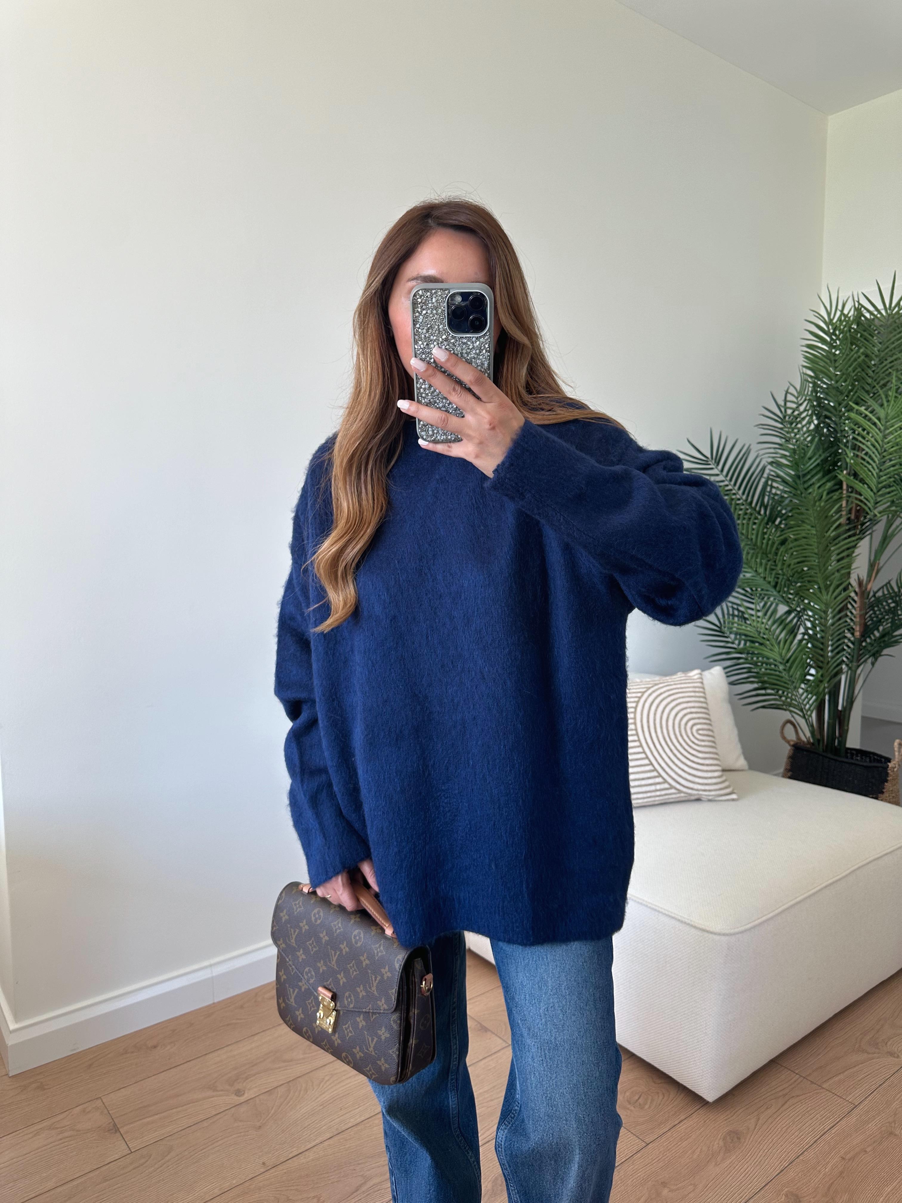 Massmo Muadil Joena Lacivert Yumoş Oversize Kazak