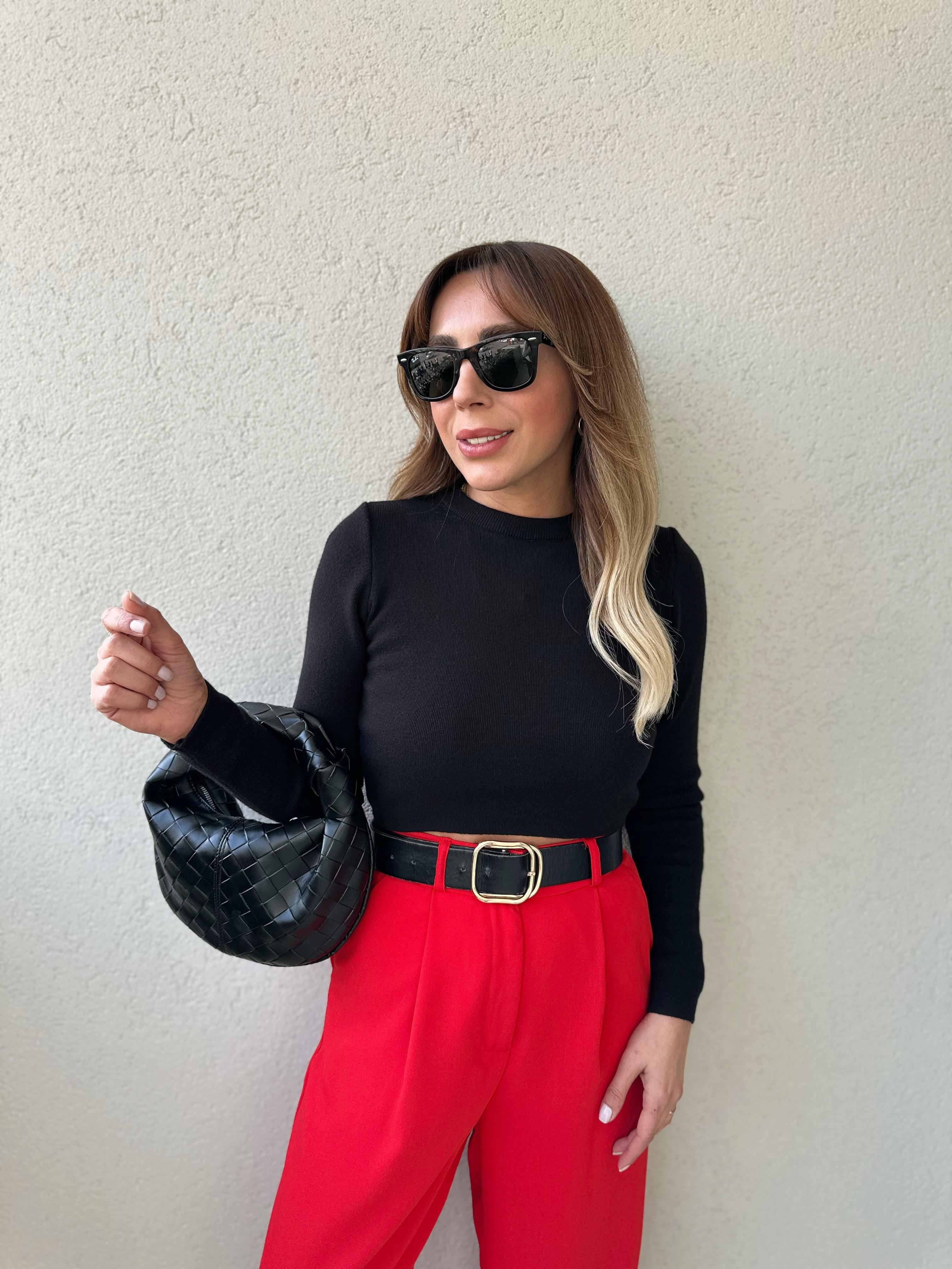MD BİSİKLET YAKA SİYAH CROP TRİKO