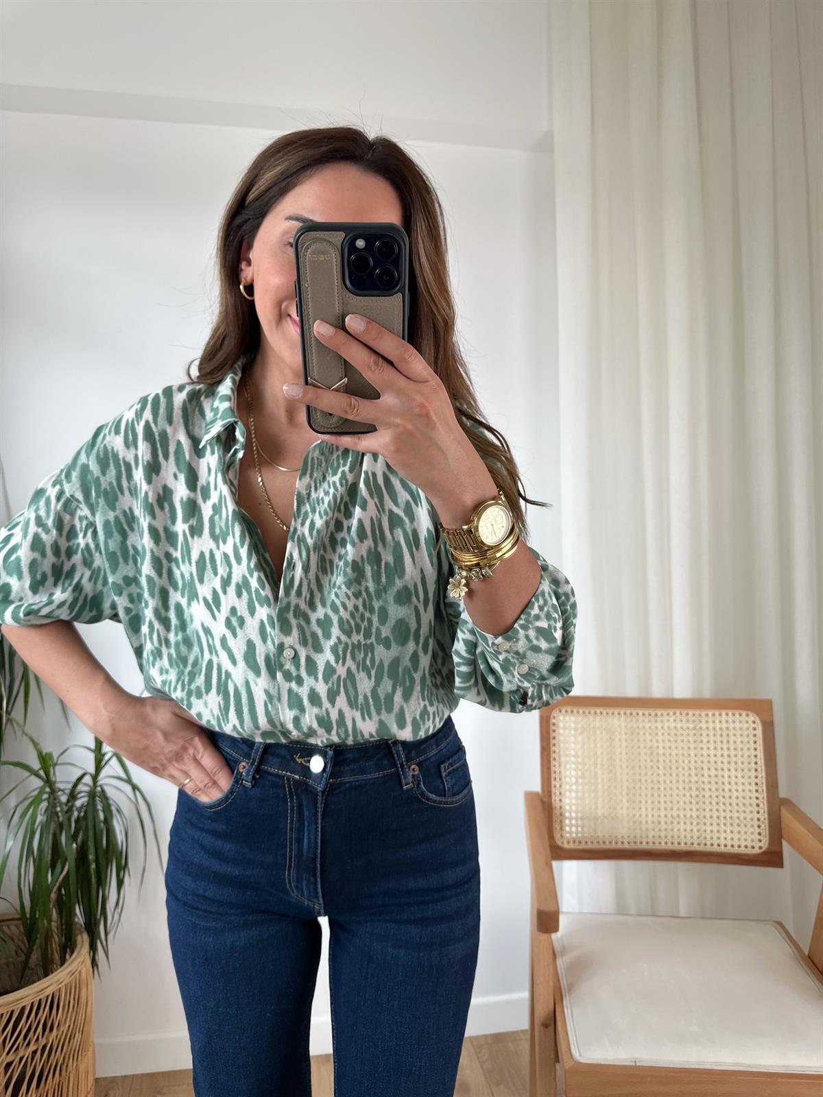 YEŞİL LEOPAR TENSEL OVERSIZE GÖMLEK