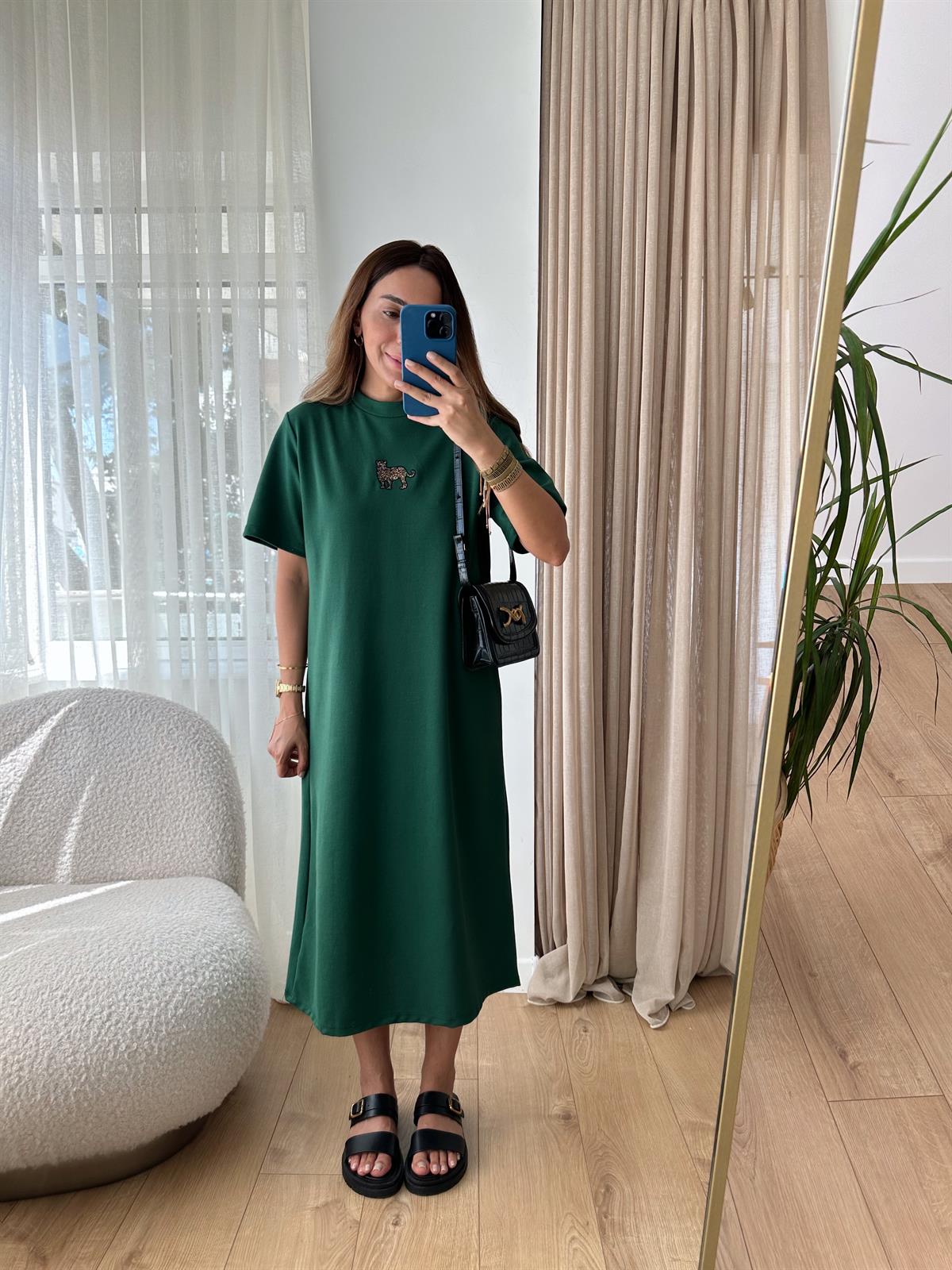 YEŞİL NAKIŞLI BASIC ELBİSE