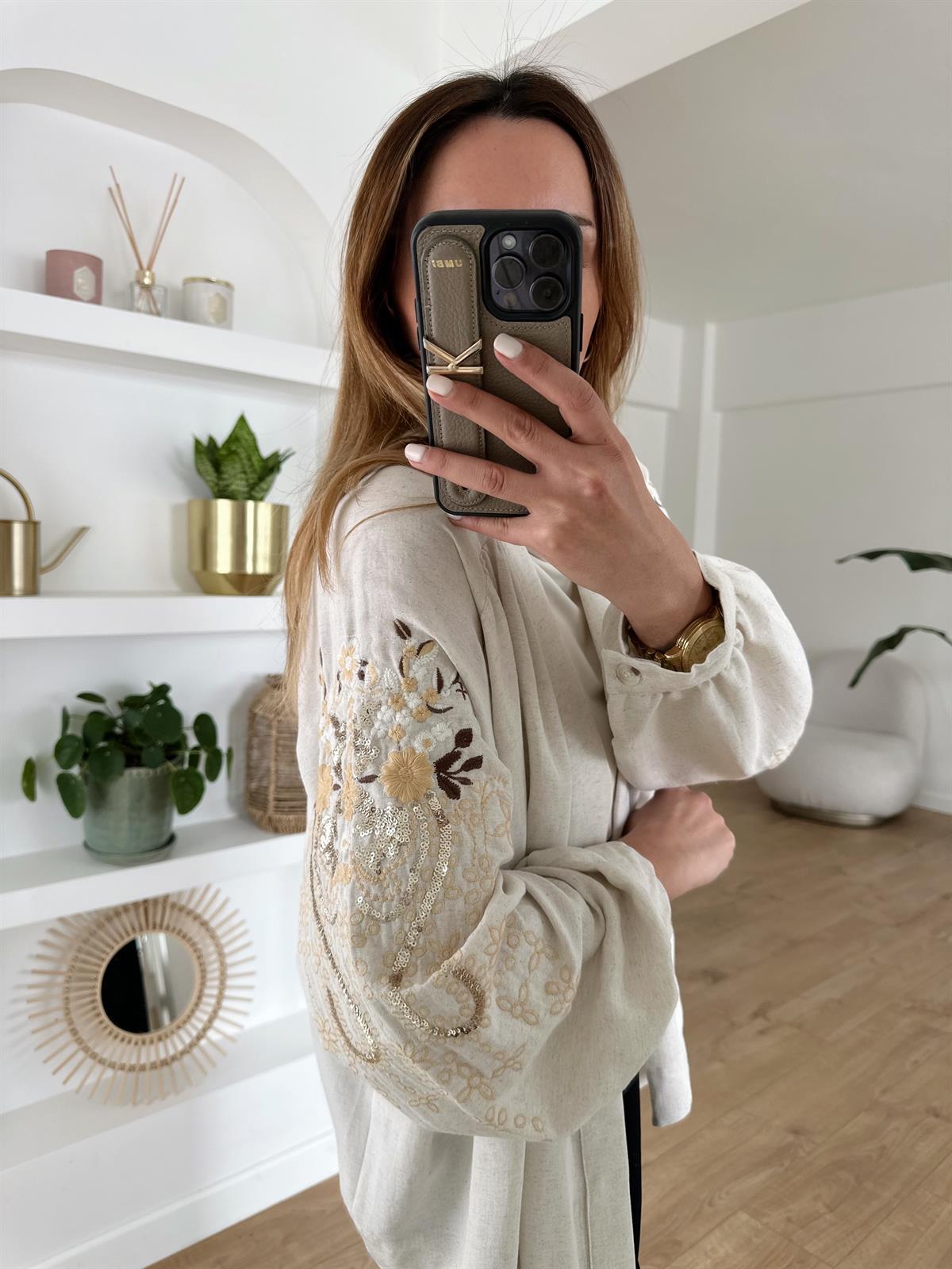 Zr Taş Rengi Nakış Ve Pul Detaylı Kimono · 2