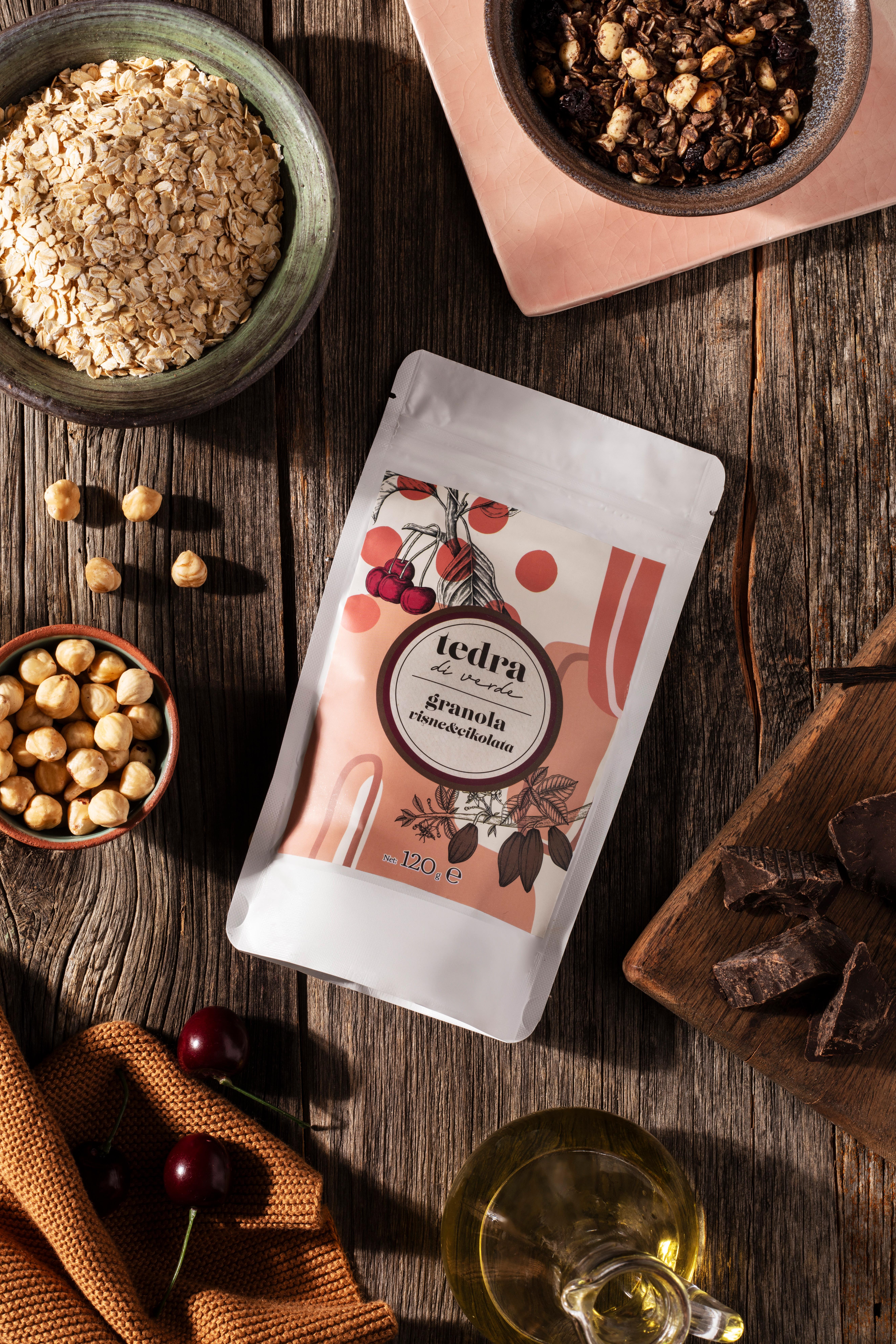 VİŞNE & ÇİKOLATA GRANOLA