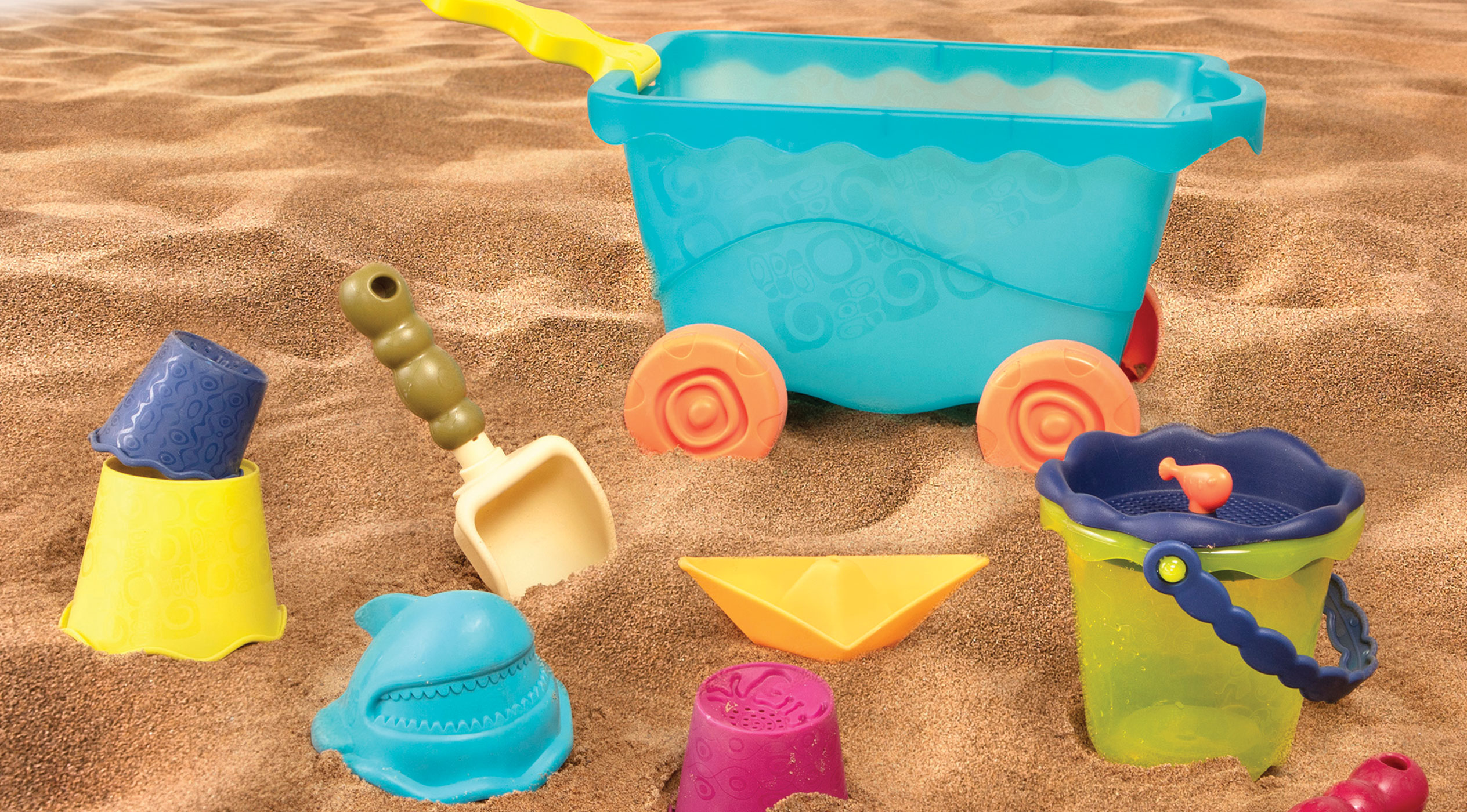Plaj Oyuncaklarıyla Çocuklarınızın Tatilini Eğlenceli Hale Getirin