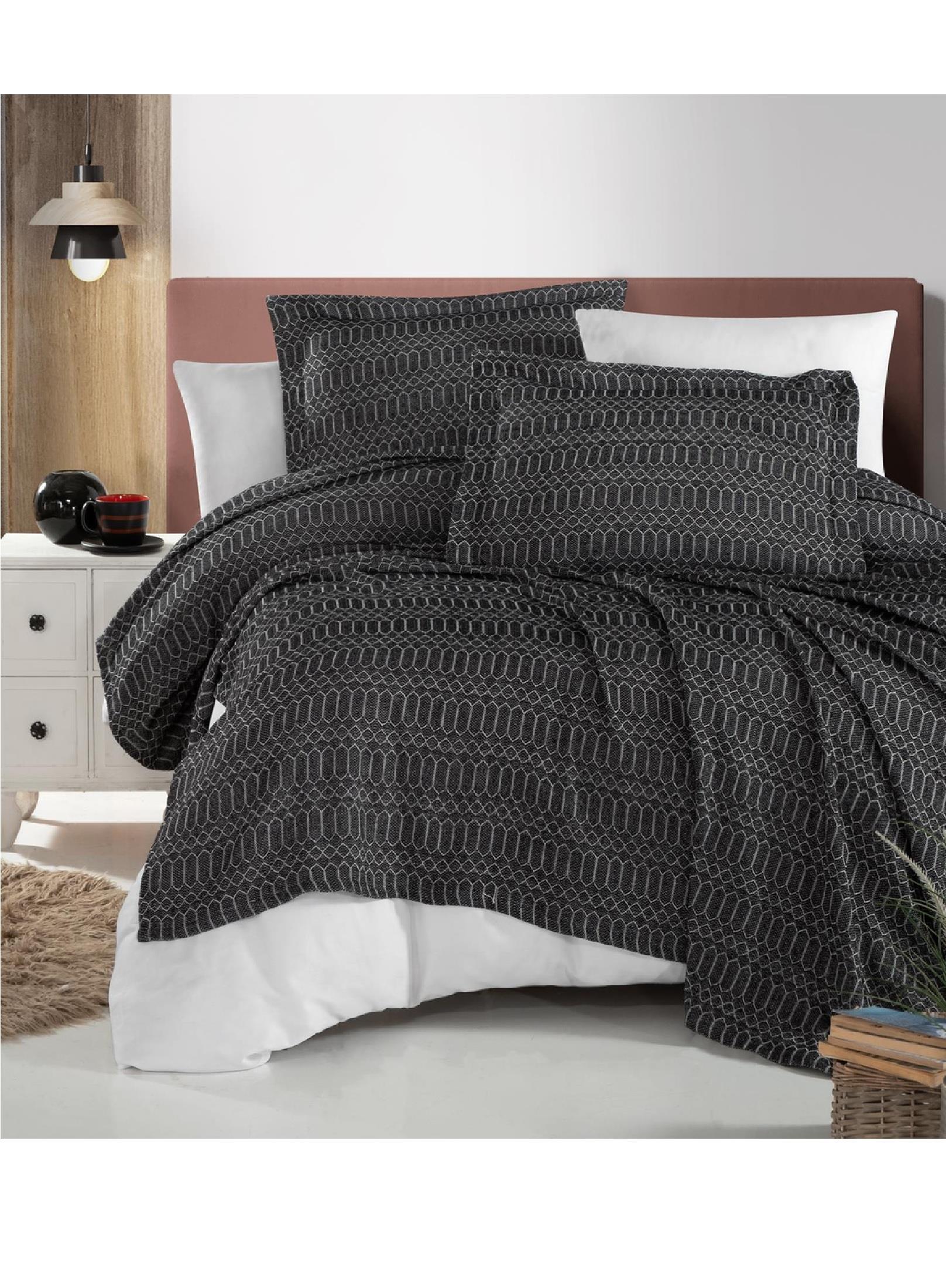 EV TEKSTİLİSCHAFER009.01.1035Schafer Home Soren 3 Parça Yatak Örtüsü Seti 230X240 Cm-SiyahSchafer Home Soren 3 Parça Yatak Örtüsü Seti 230X240 Cm-Siyah