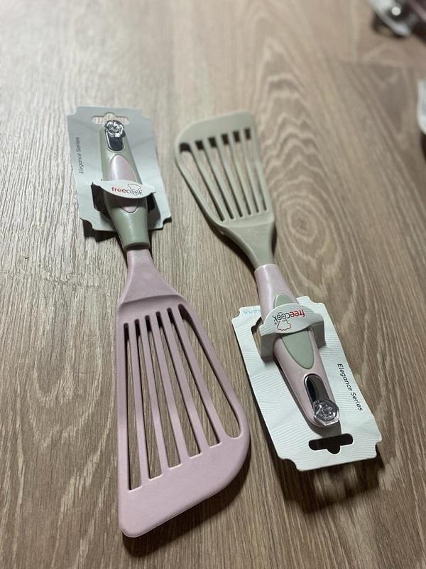 PRATİK EV GEREÇLERİOKYANUS009.01.0303OKYANUS ELEGANS SERİSİ SPATULA CK-463OKYANUS ELEGANS SERİSİ SPATULA CK-463
