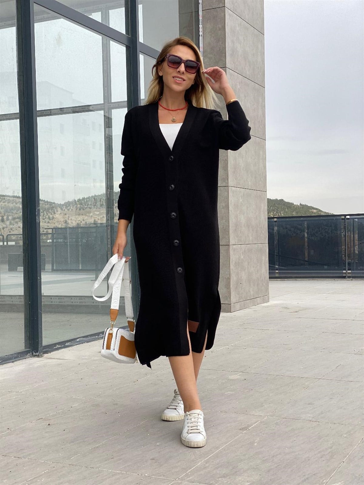 Dügmeli Triko Elbise Siyah