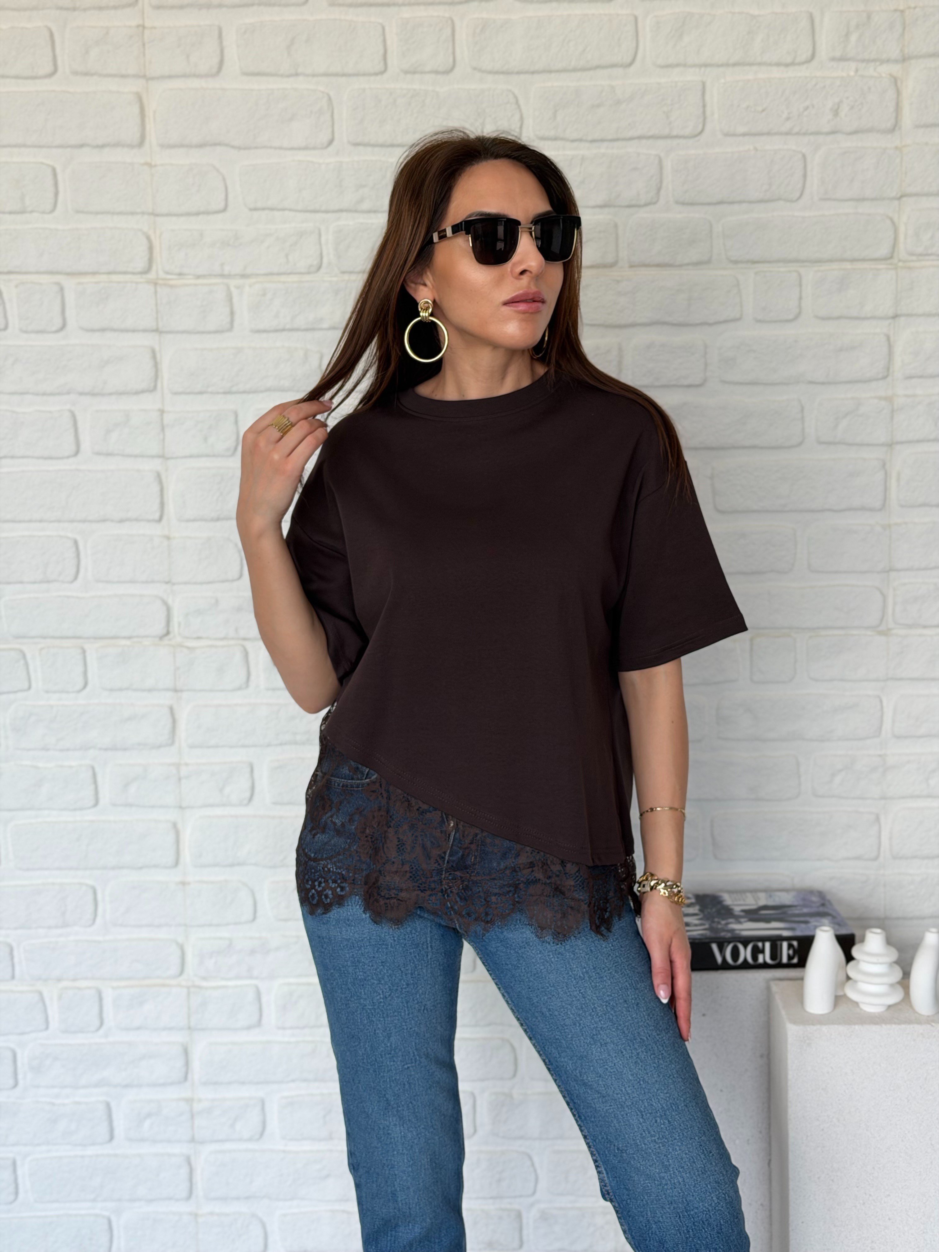 Eteği Dantel Tshirt Kahve