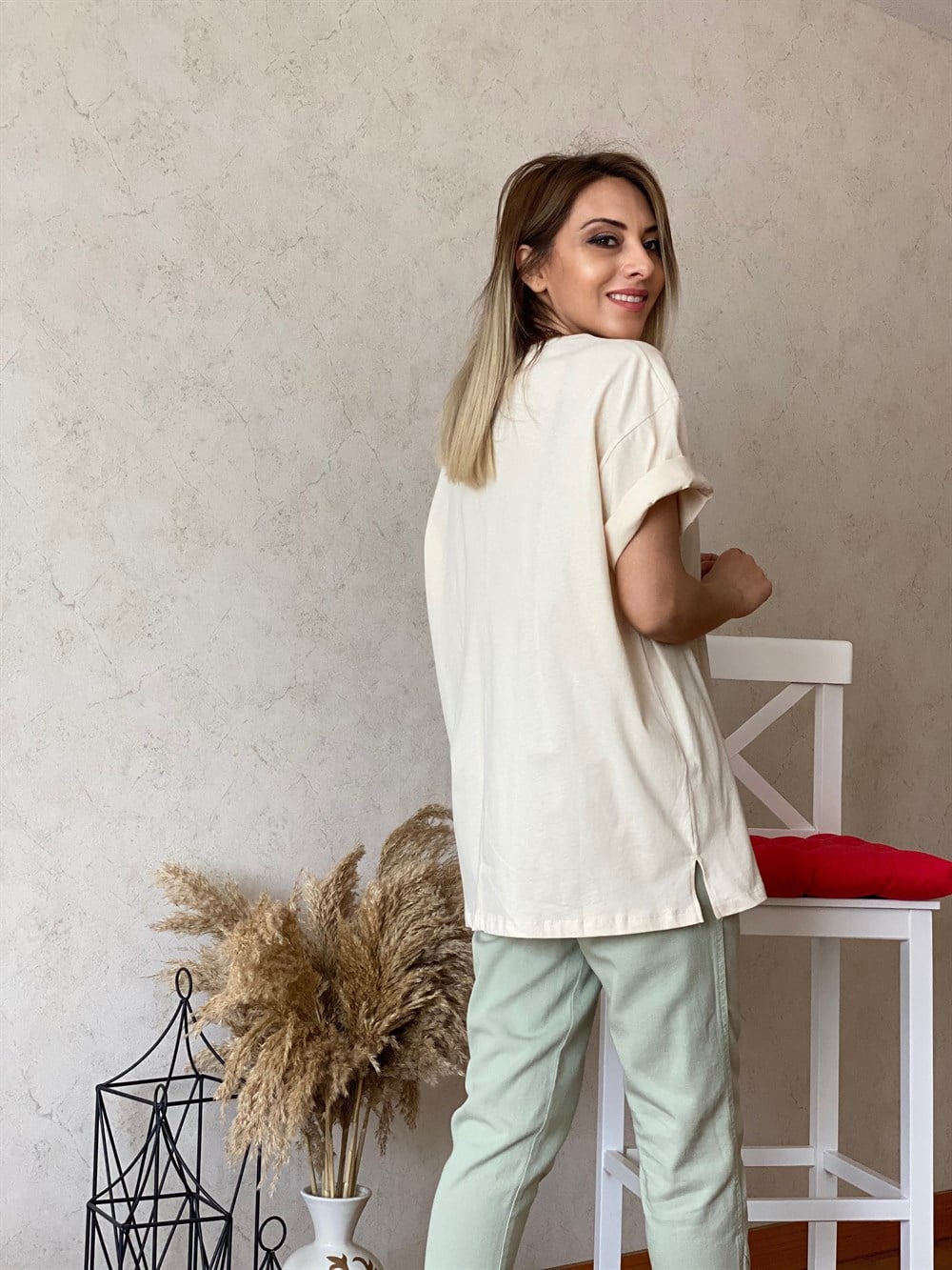Yazı Detaylı Basic Tshirt