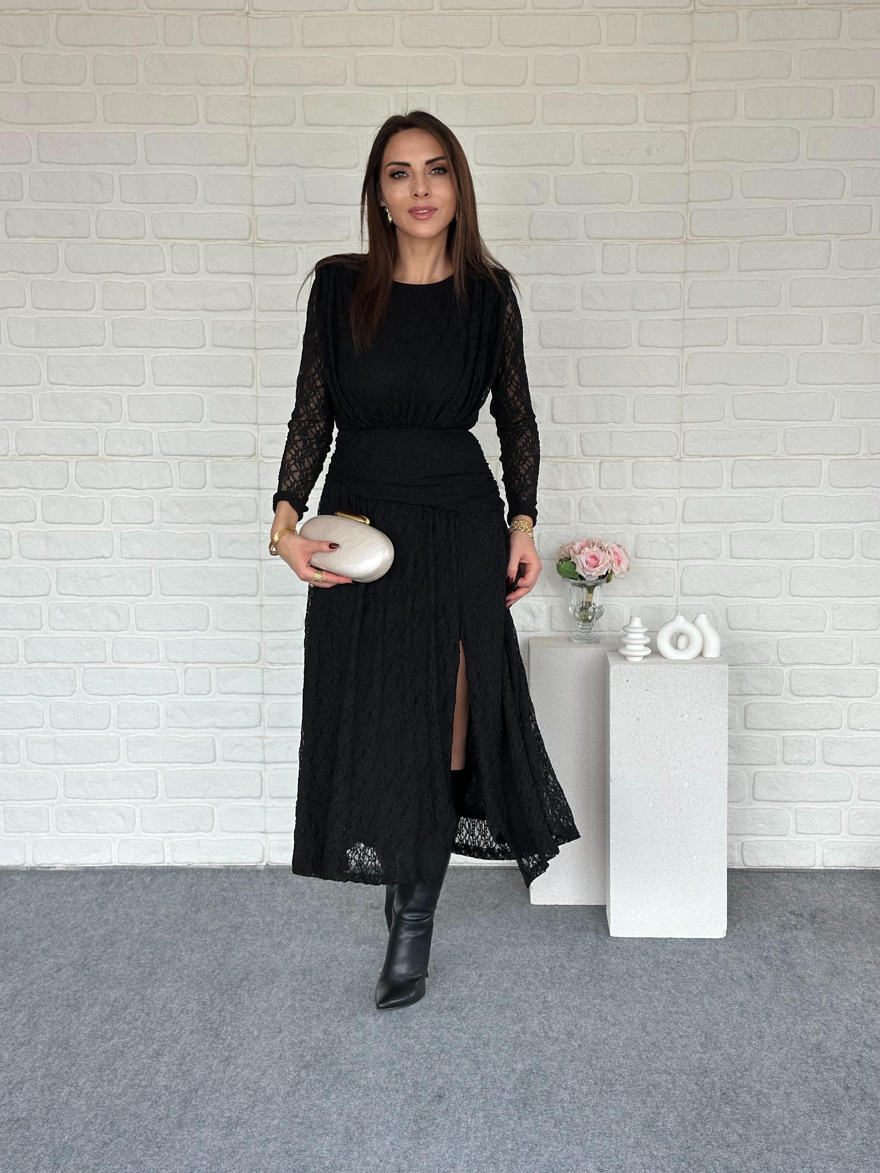 YIRTMAÇLI DANTEL ELBİSE SİYAH