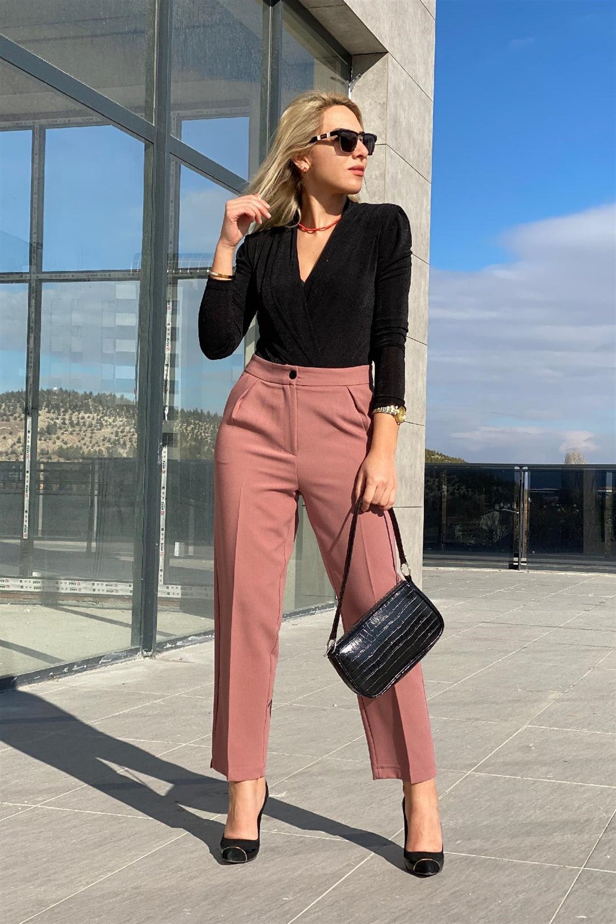 Buzi Vatkalı Body Suit Siyah