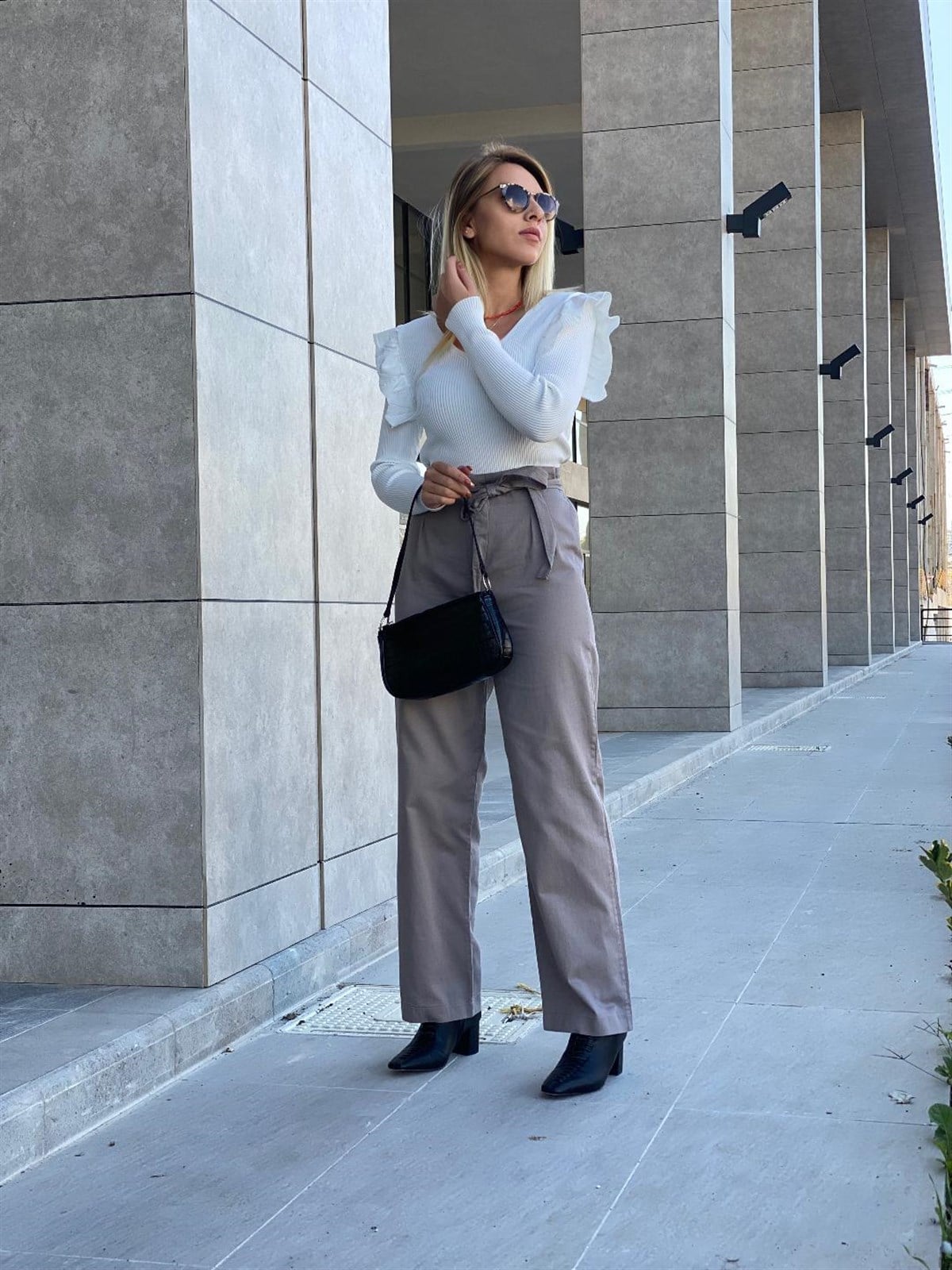 Kuşaklı Pantolon Gri