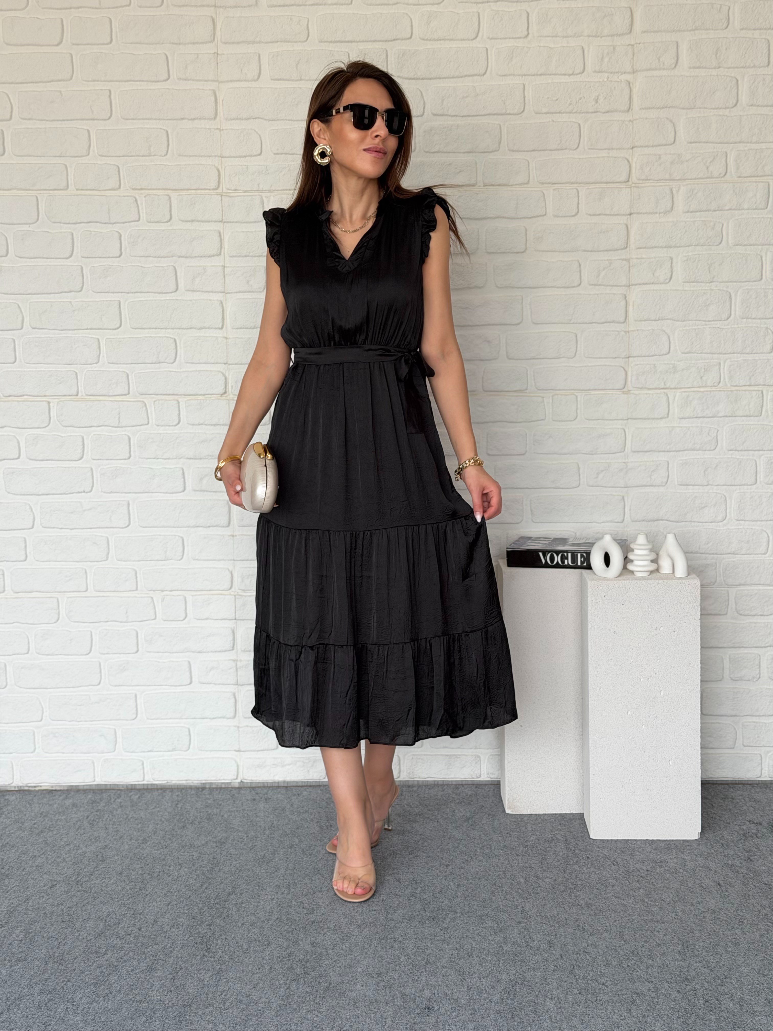 Kuşaklı Saten Elbise Siyah