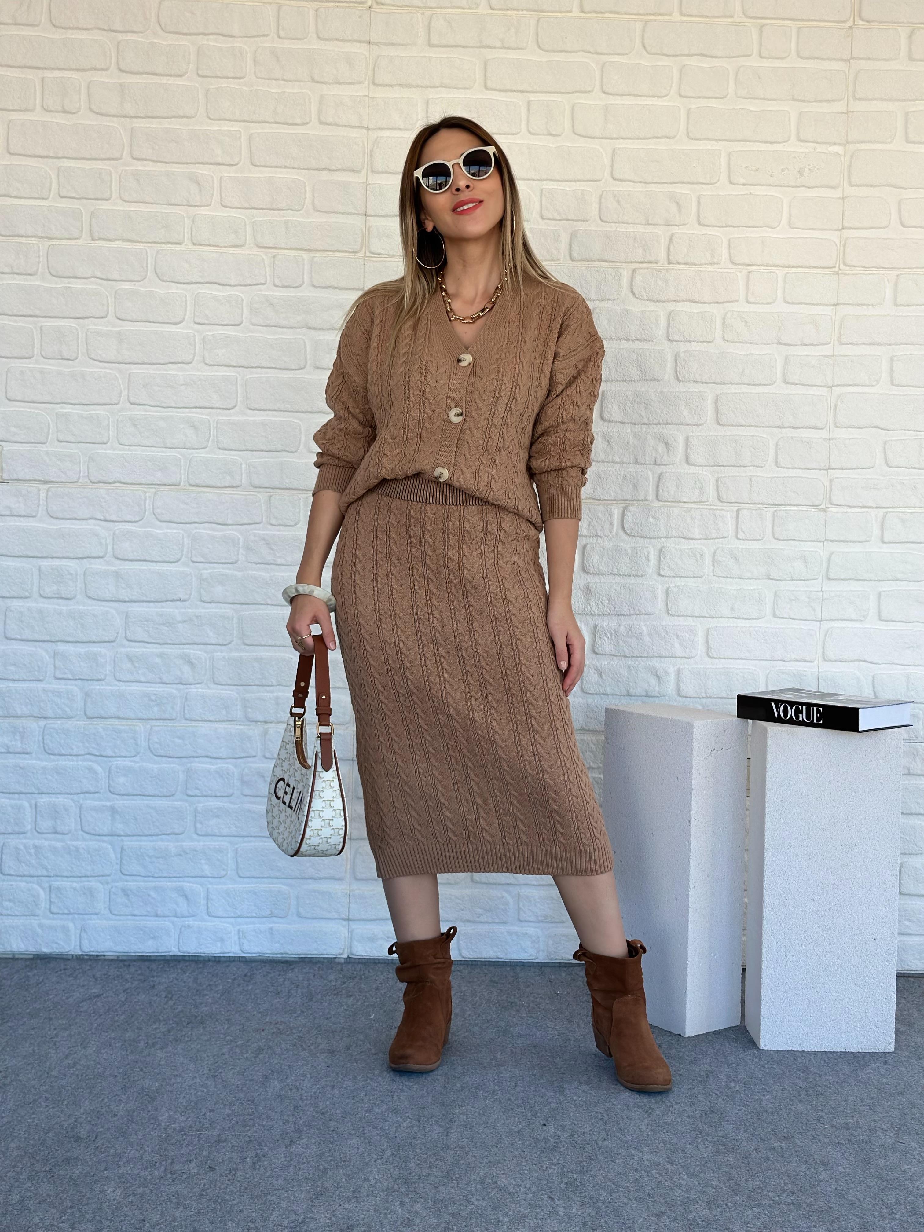 Saç Örgü Etekli Triko Takım Camel