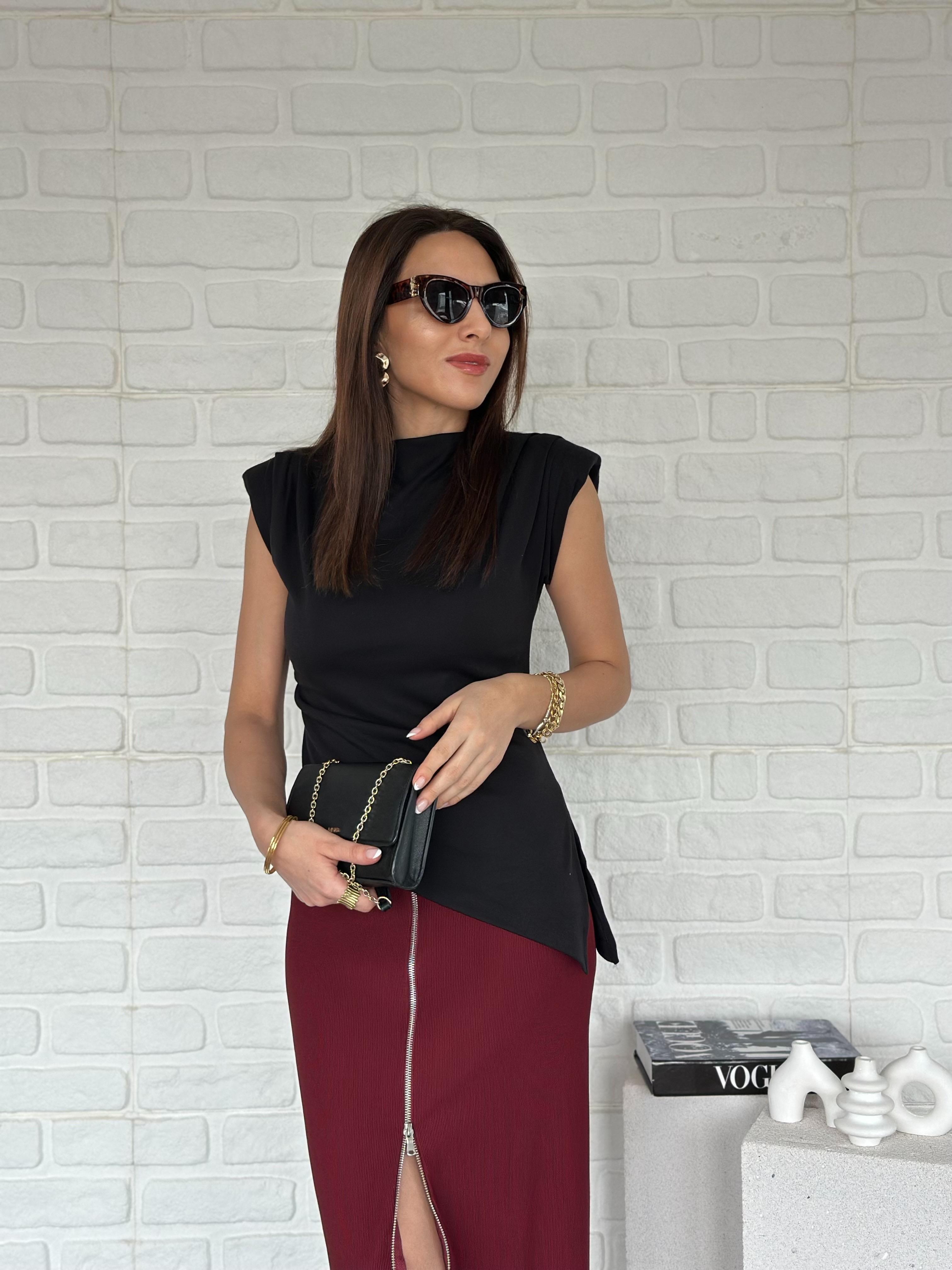 Vatkalı Asimetrik Tshirt Siyah