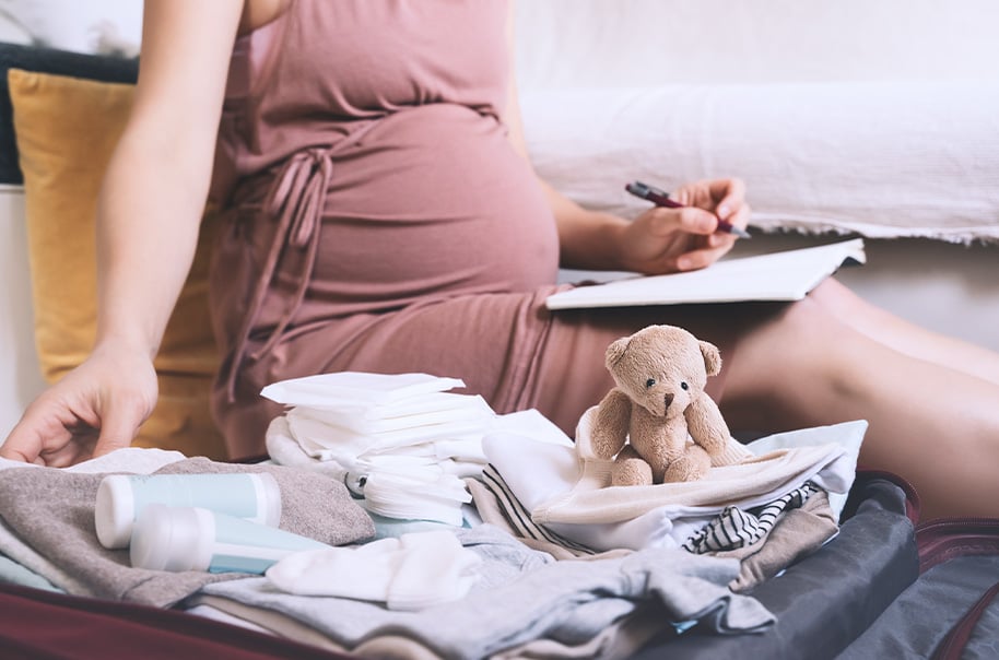 Hastane Çantasına Ne Konur? Anne ve Bebek İçin Tam Liste