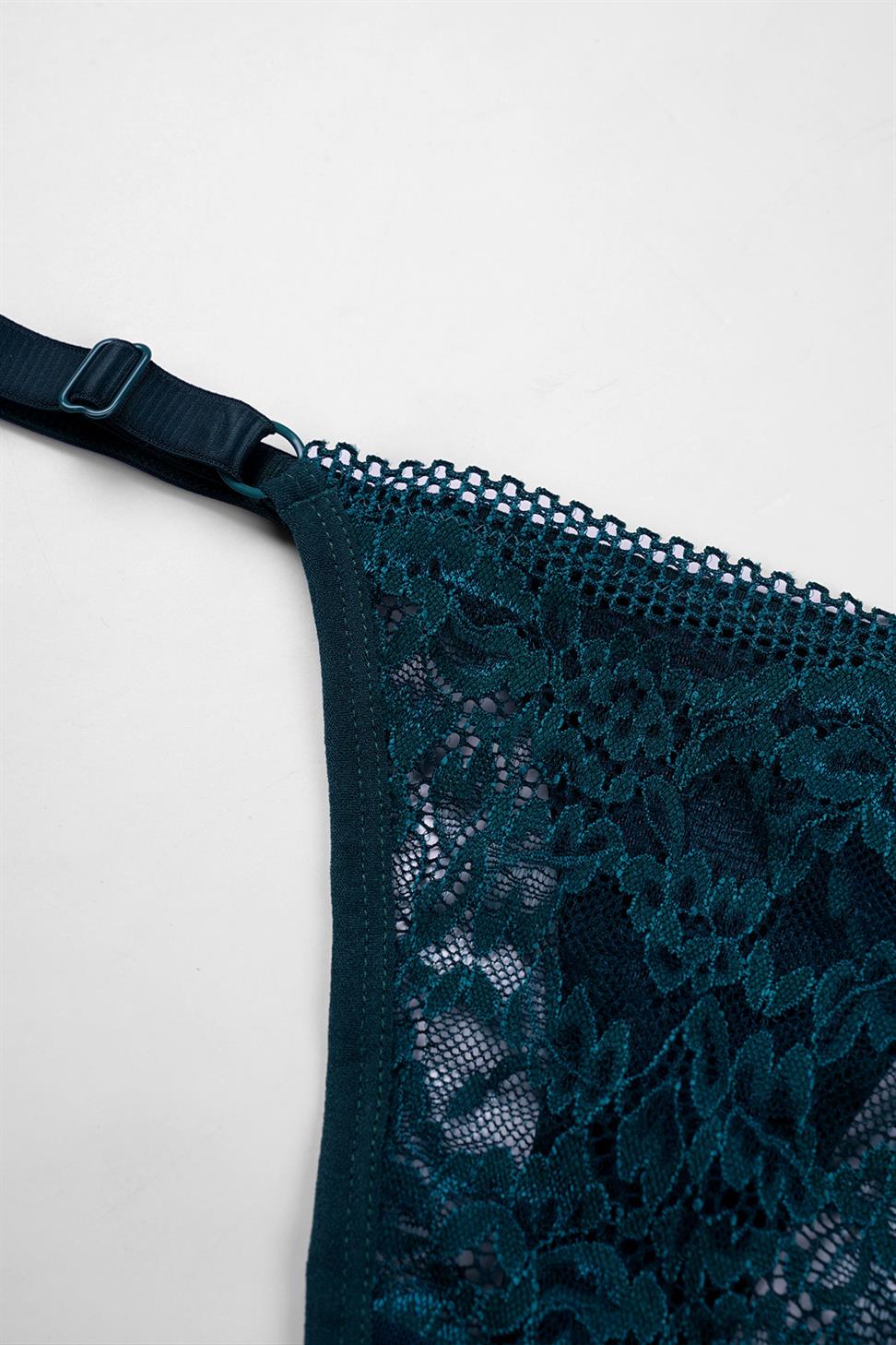 Yeşil Renk İç Çamaşır Takımı