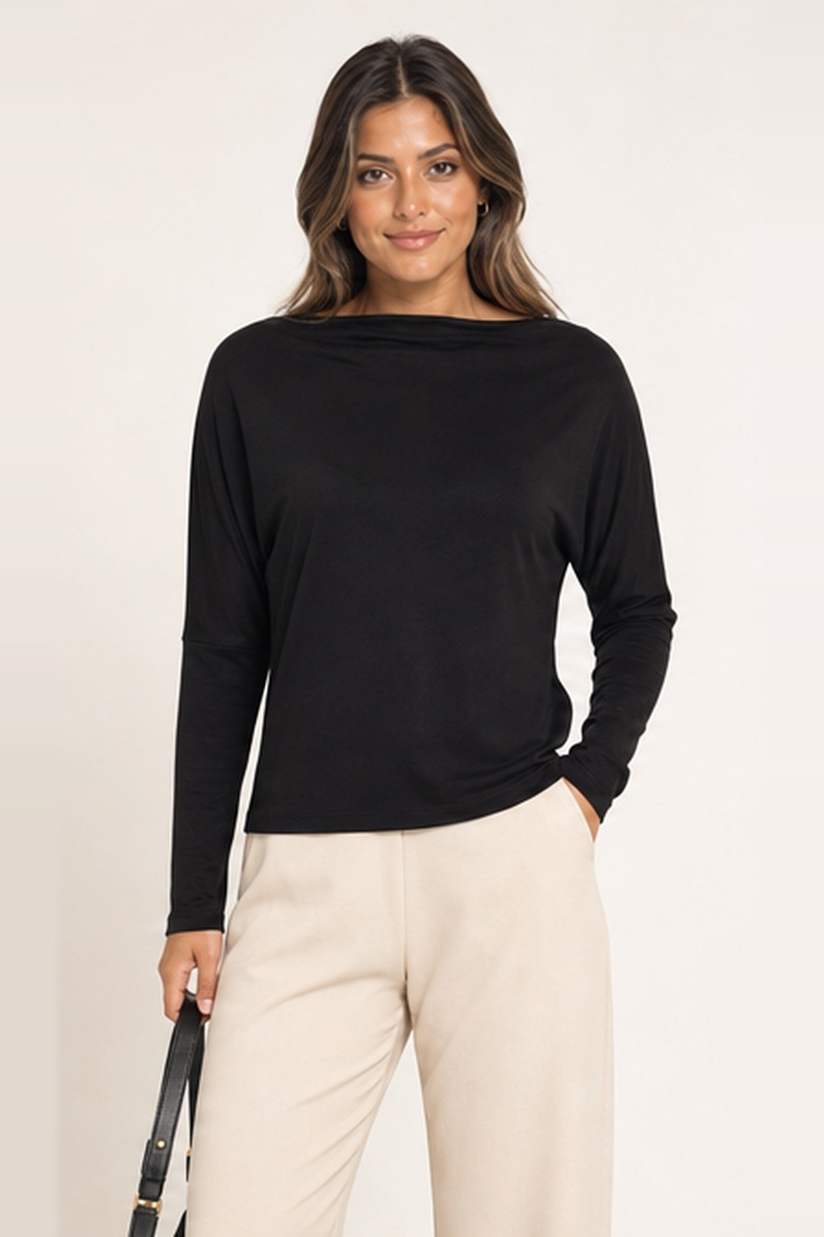 Asimetrik Yaka Bluz Siyah | Fashion Friends
