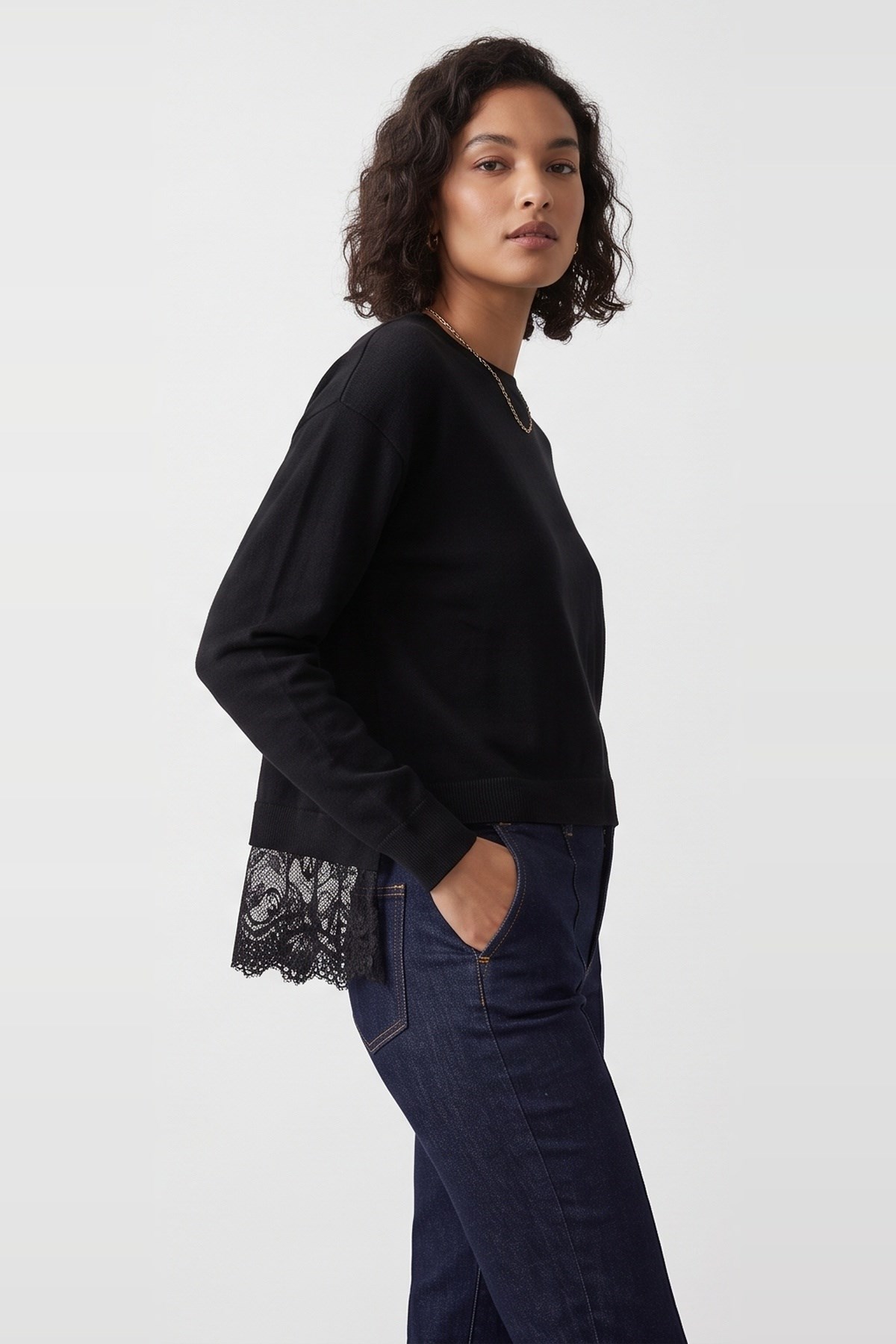 Etek Ucu Dantelli Kazak Siyah | Fashion Friends