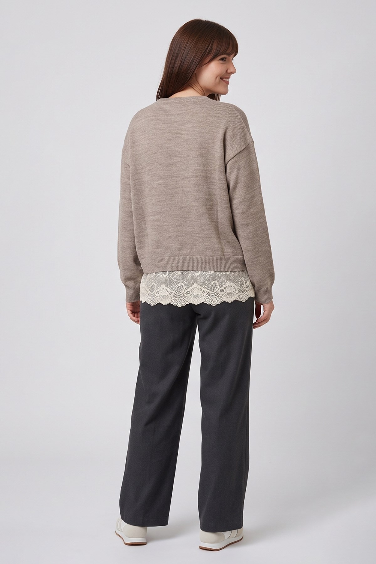 Etek Ucu Dantelli Kazak Vizon | Fashion Friends