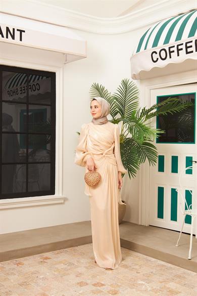 Ayperi Bağlama Detaylı Işıltı Kumaş Abiye - Krem