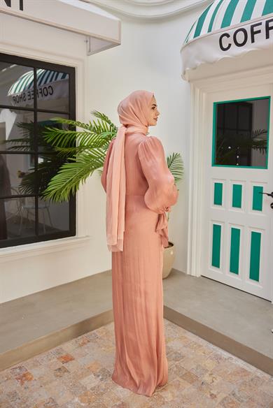 Ayperi Bağlama Detaylı Işıltı Kumaş Abiye - Somon