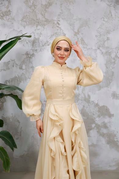 Düğmeli ve Fırfır Detaylı Abiye - Bej
