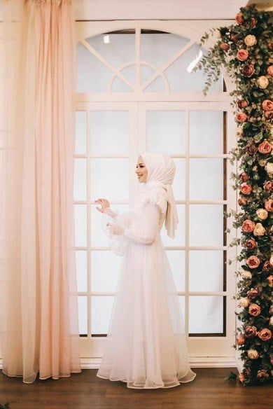 Elizabeth Evening Dress - White