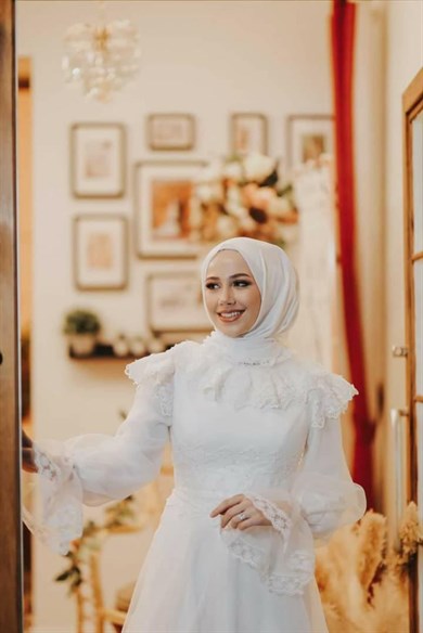 Elizabeth Evening Dress - White