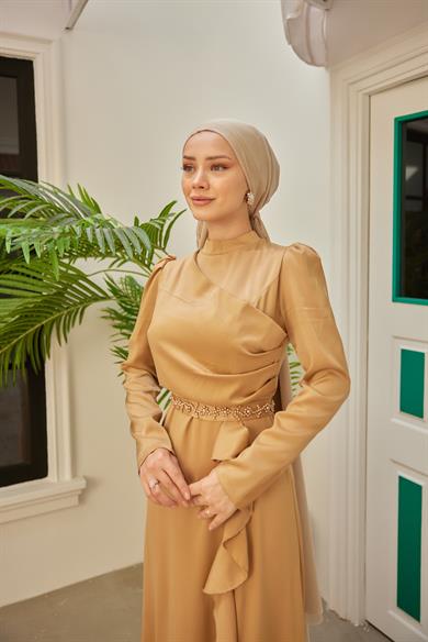 Eteği Detaylı Kobe Saten Abiye - Altın