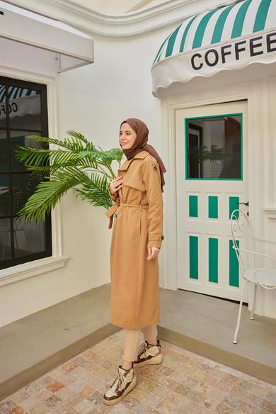 Wide Collar Buttoned Trench Coat - Tan